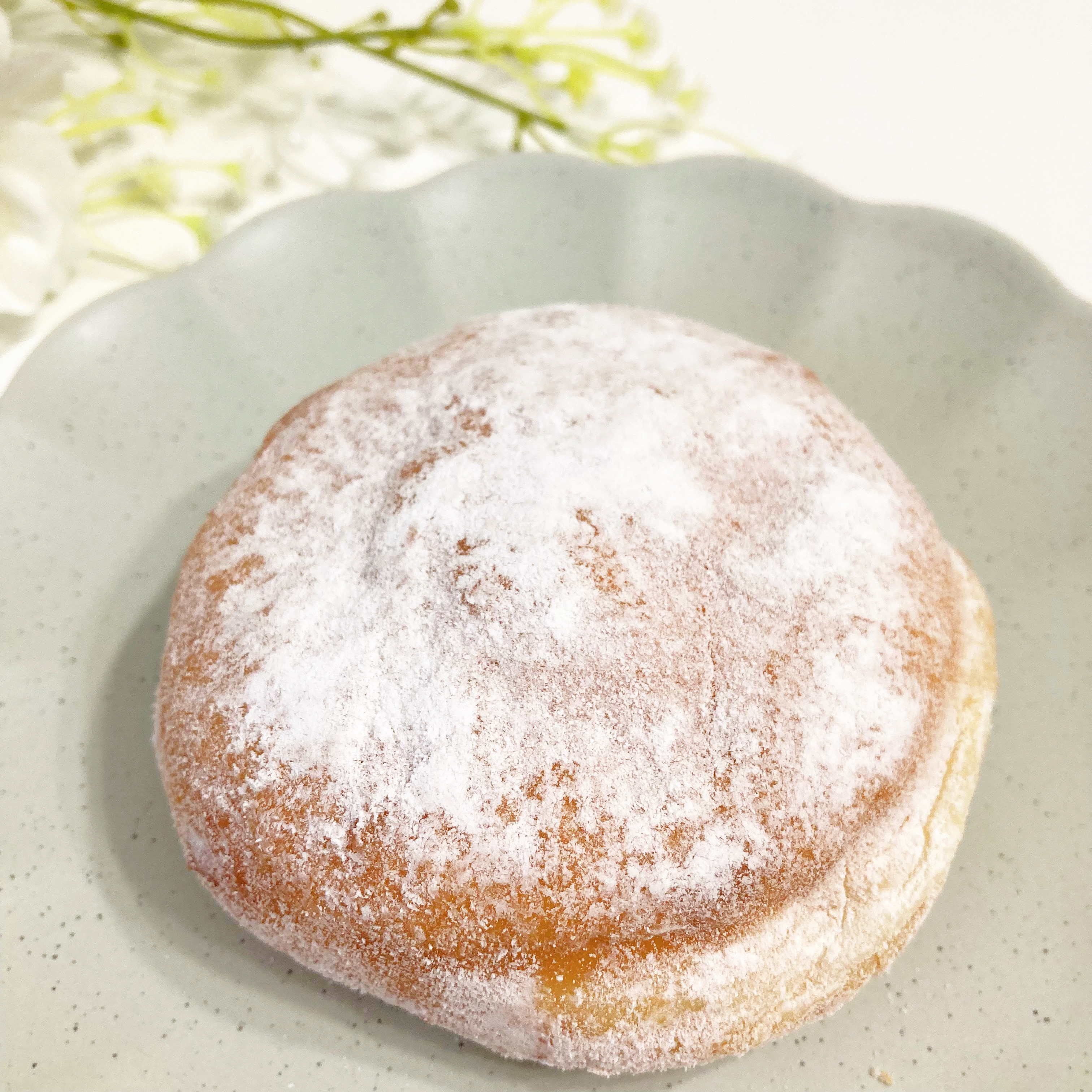 FamilyMart(ファミリーマート)の新商品「生ドーナツ(いちごみるくホイップ)」