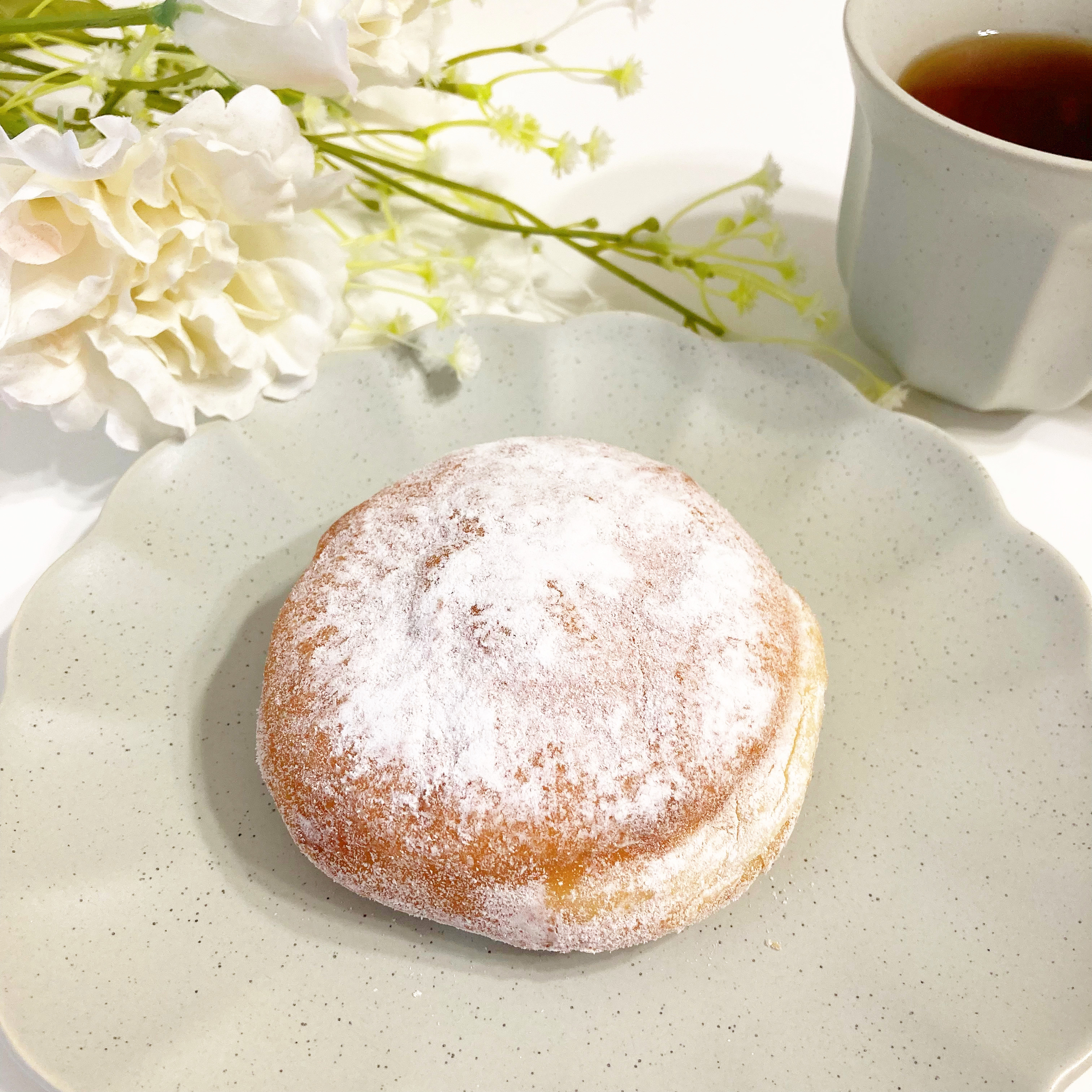 FamilyMart(ファミリーマート)の新商品「生ドーナツ(いちごみるくホイップ)」