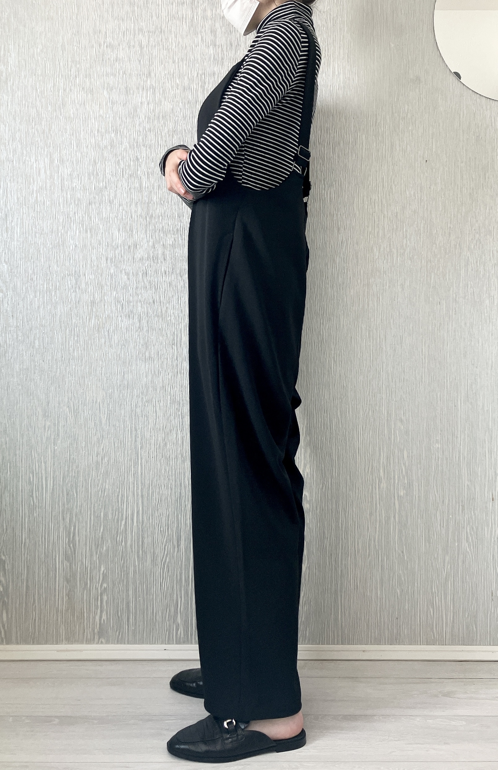 GU(ジーユー)のおすすめサロペット「カットソーサロペットパンツ」