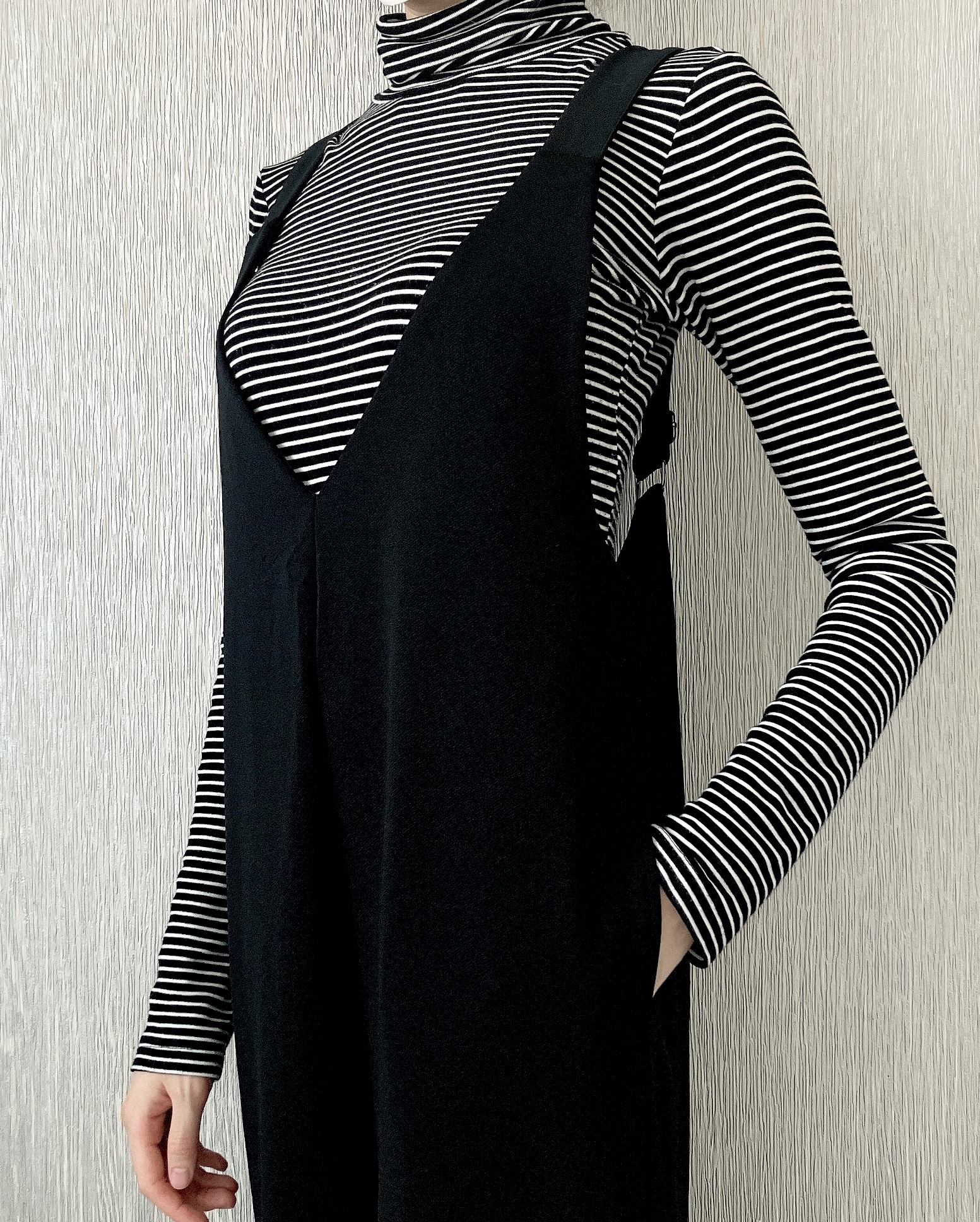 GU(ジーユー)のおすすめサロペット「カットソーサロペットパンツ」