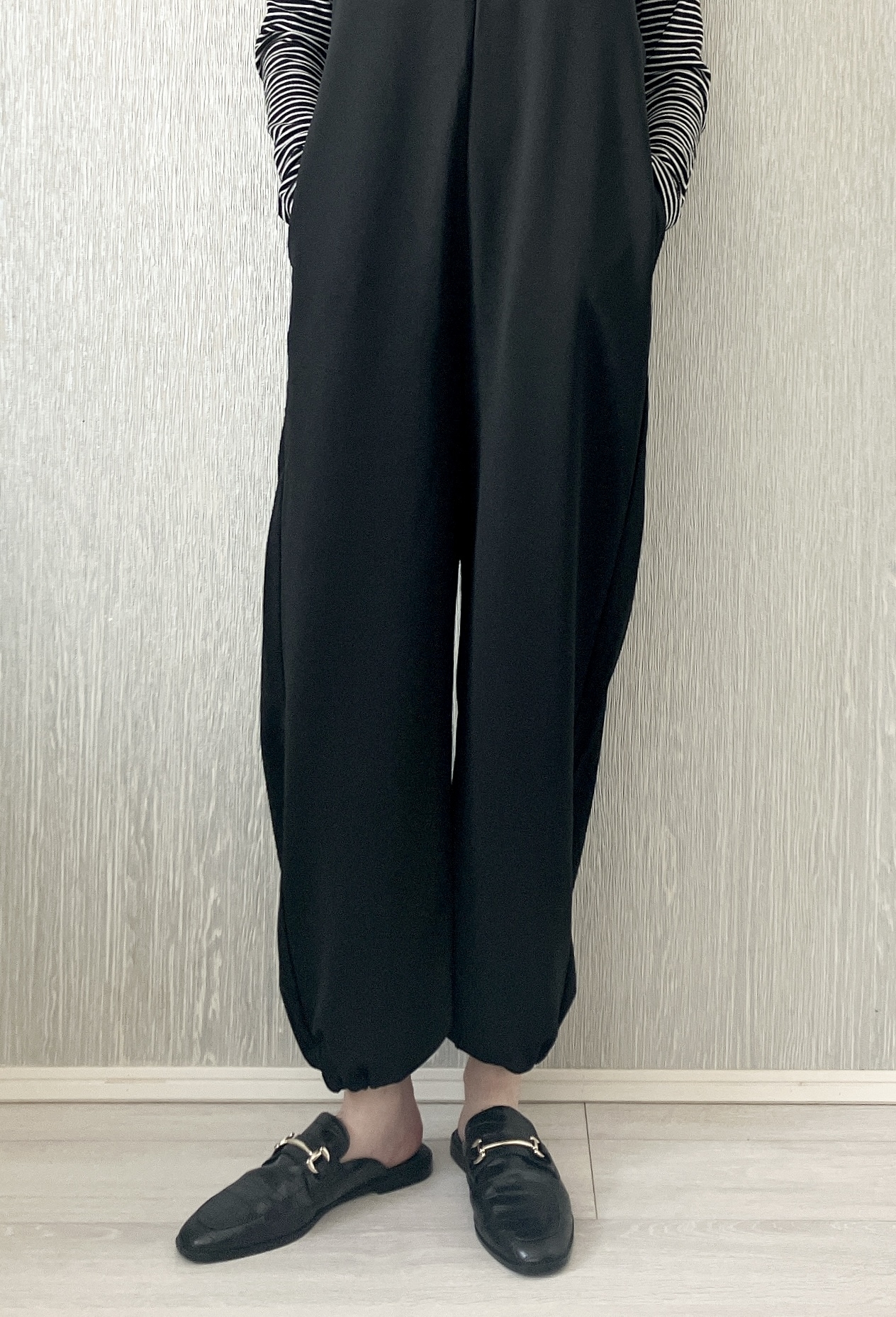 GU(ジーユー)のおすすめサロペット「カットソーサロペットパンツ」