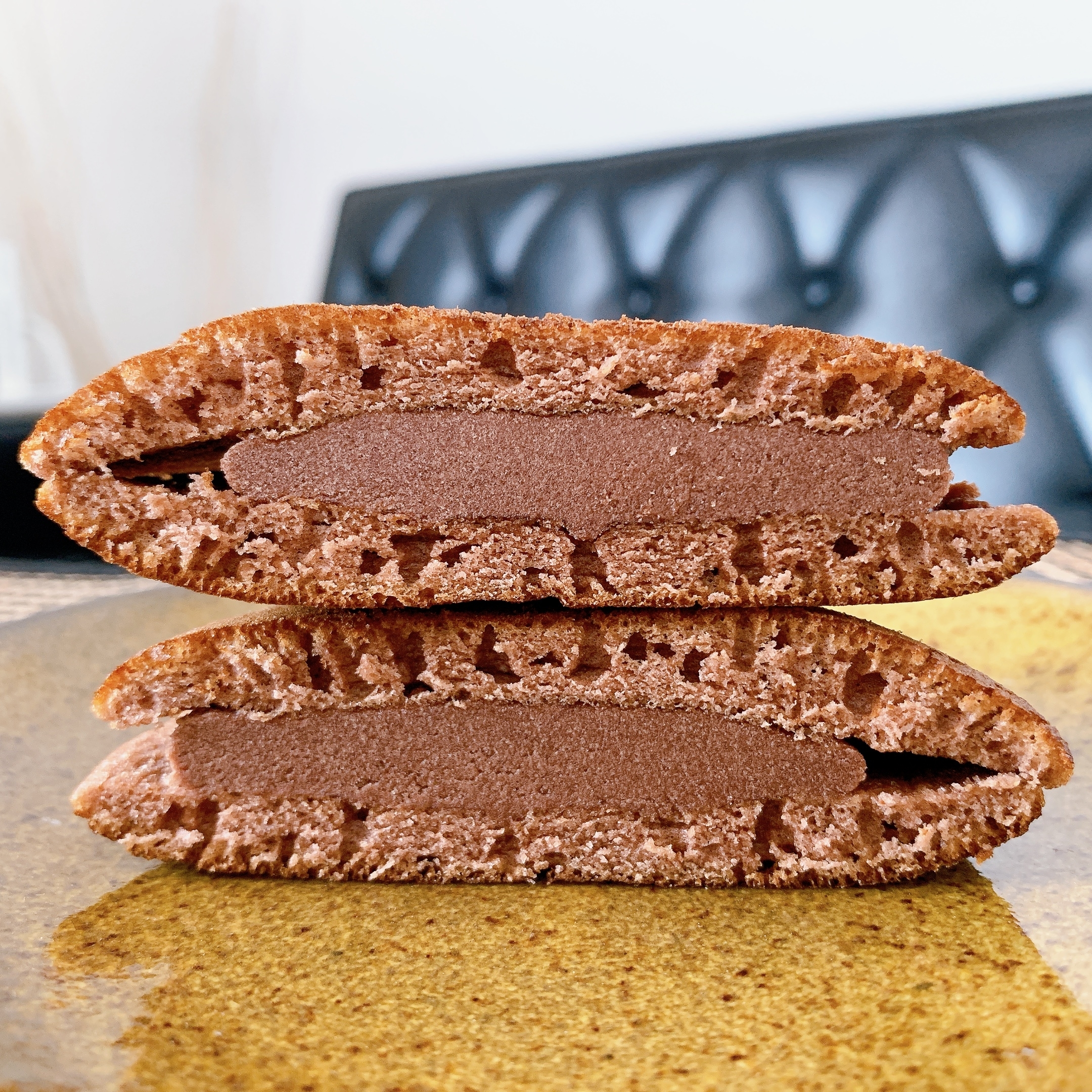 FamilyMart(ファミリーマート)のおすすめのおやつ「チョコどら焼き」