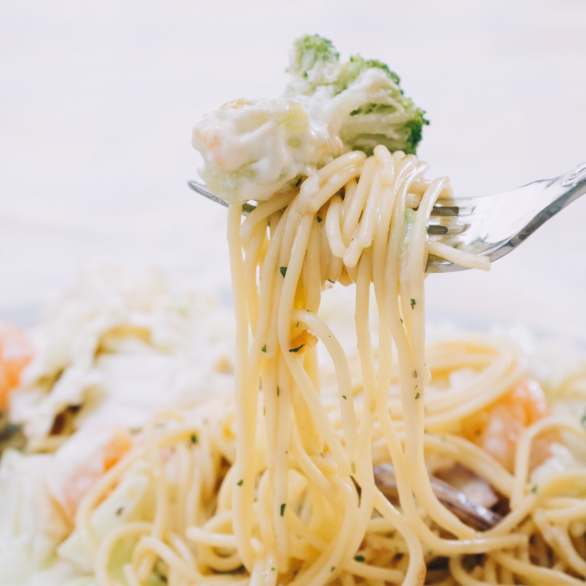 Family Mart(ファミリーマート)のおすすめグルメ「海老とブロッコリーのタルタルパスタサラダ」