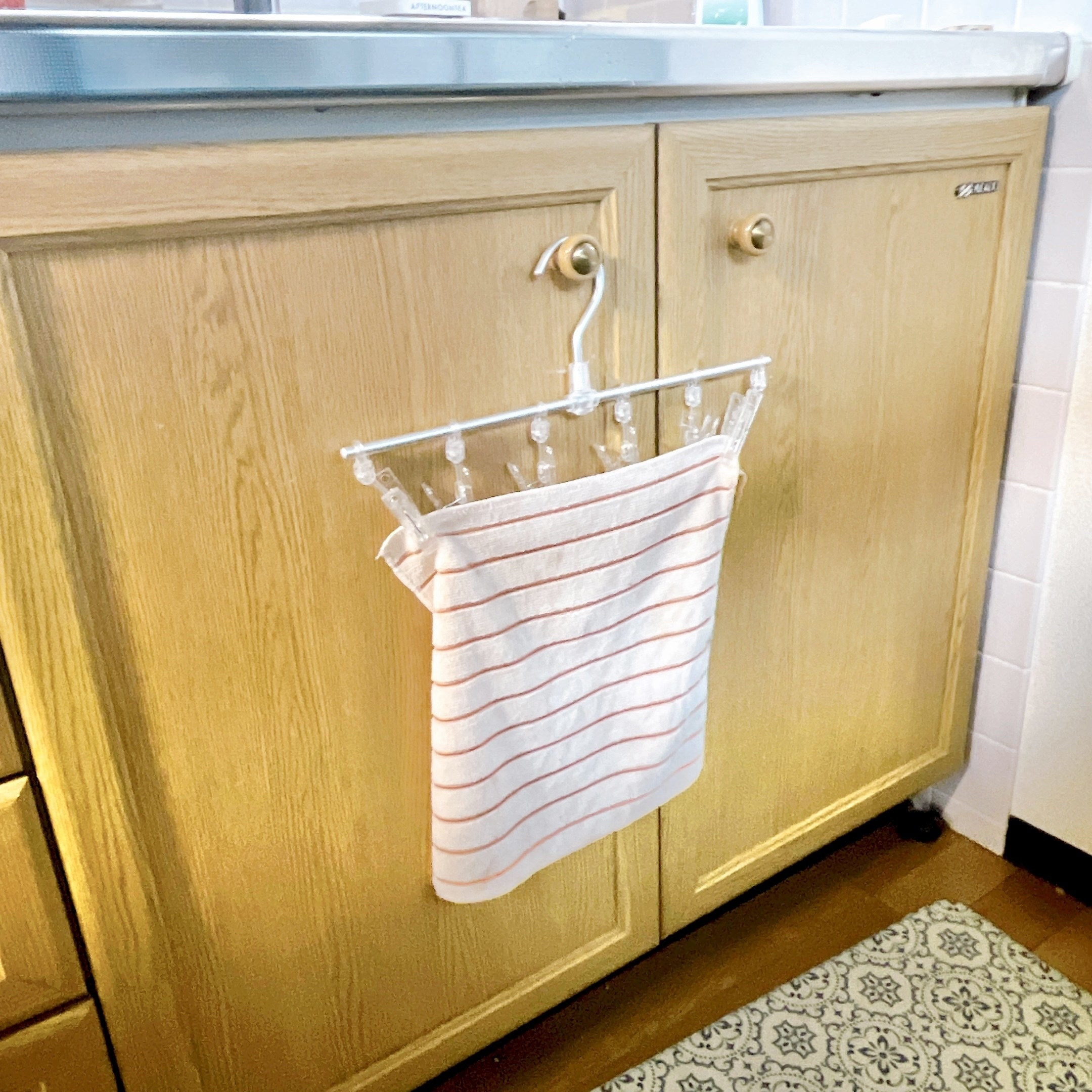 無印良品のおすすめ便利グッズ「アルミ直線ハンガー」