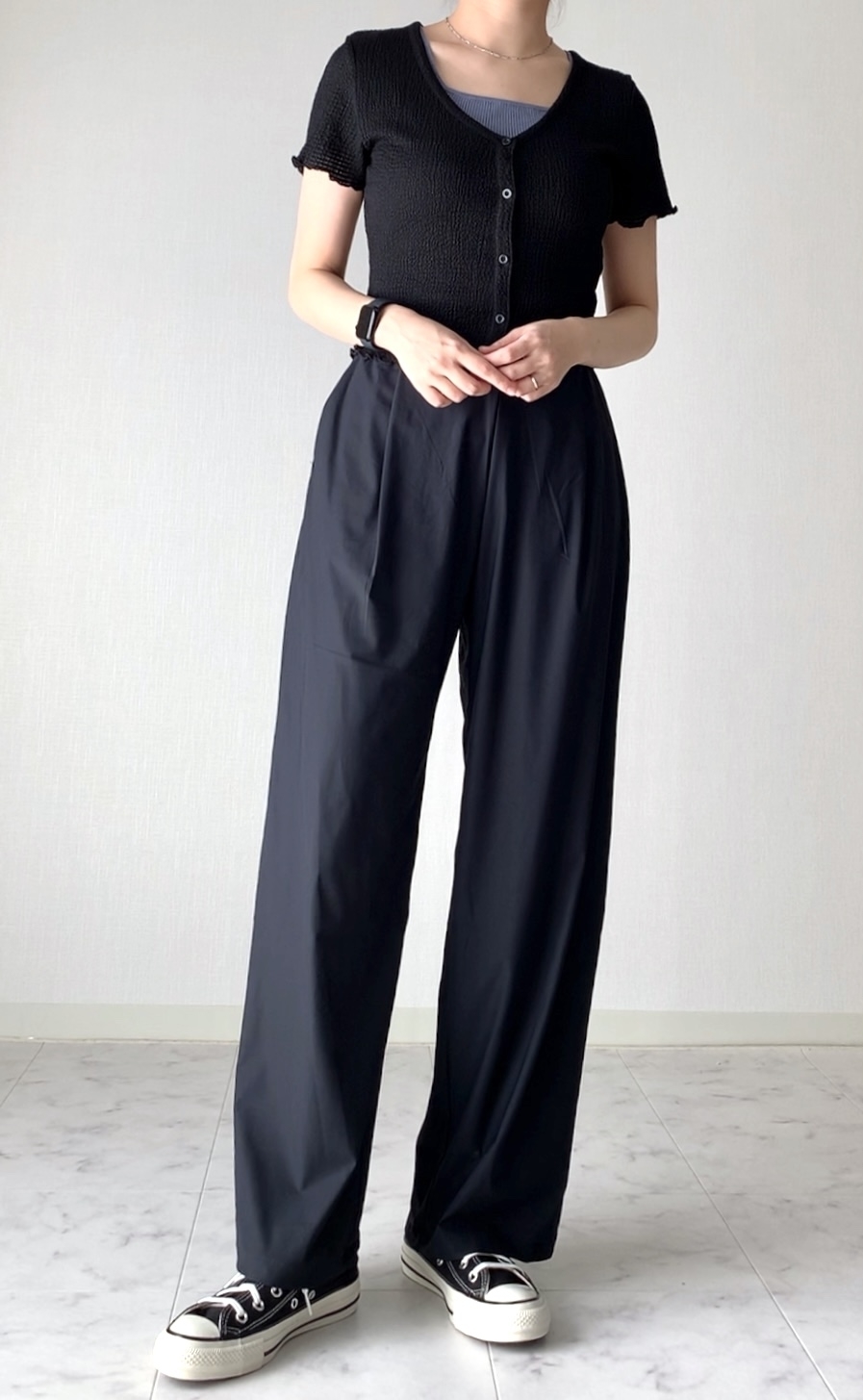 ユニクロのおすすめボトムス「リネンコットンテーパードパンツ(丈長め)」