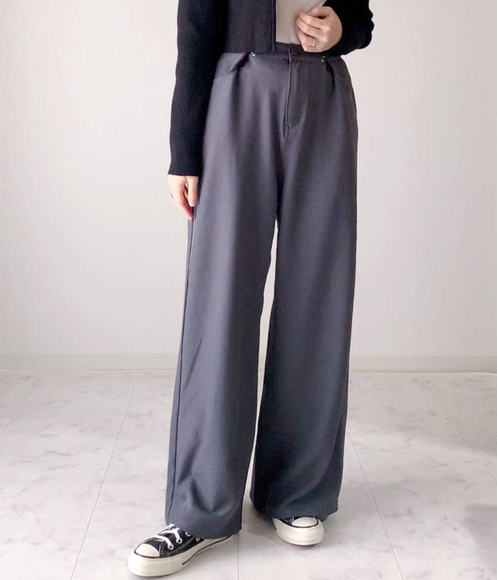 しまむらのおすすめパンツ「TPUウエストフックワイド6」
