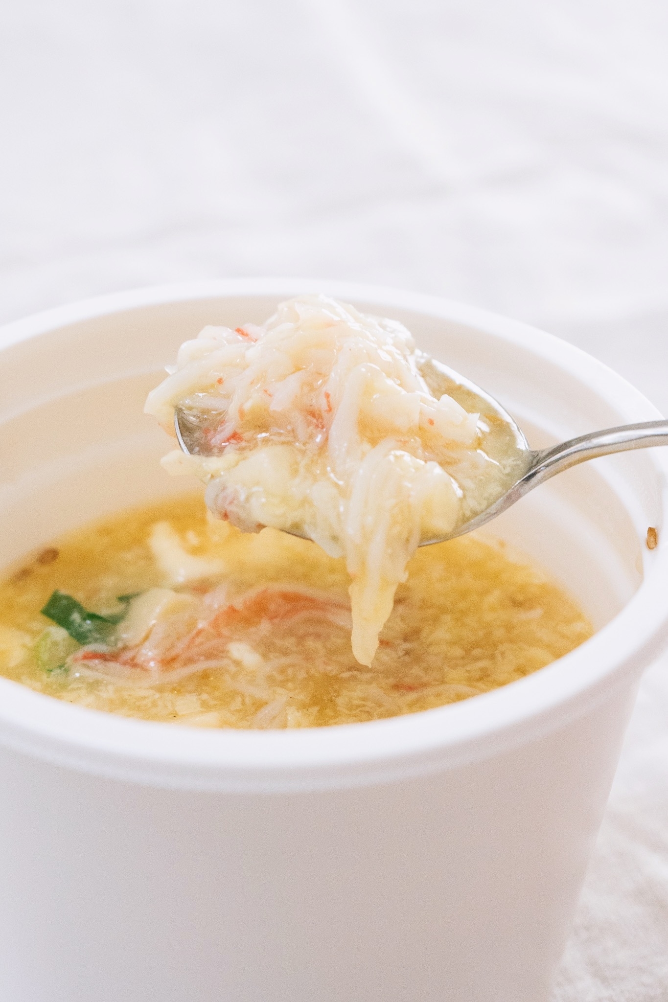 セブン-イレブンのおすすめグルメ「ふわふわ玉子と豆腐の中華あんかけスープ」