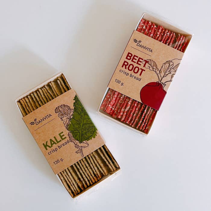 カルディのオススメフード「ダンヴィータ ビーツクラッカー」「ダンヴィータ ケールクラッカー」