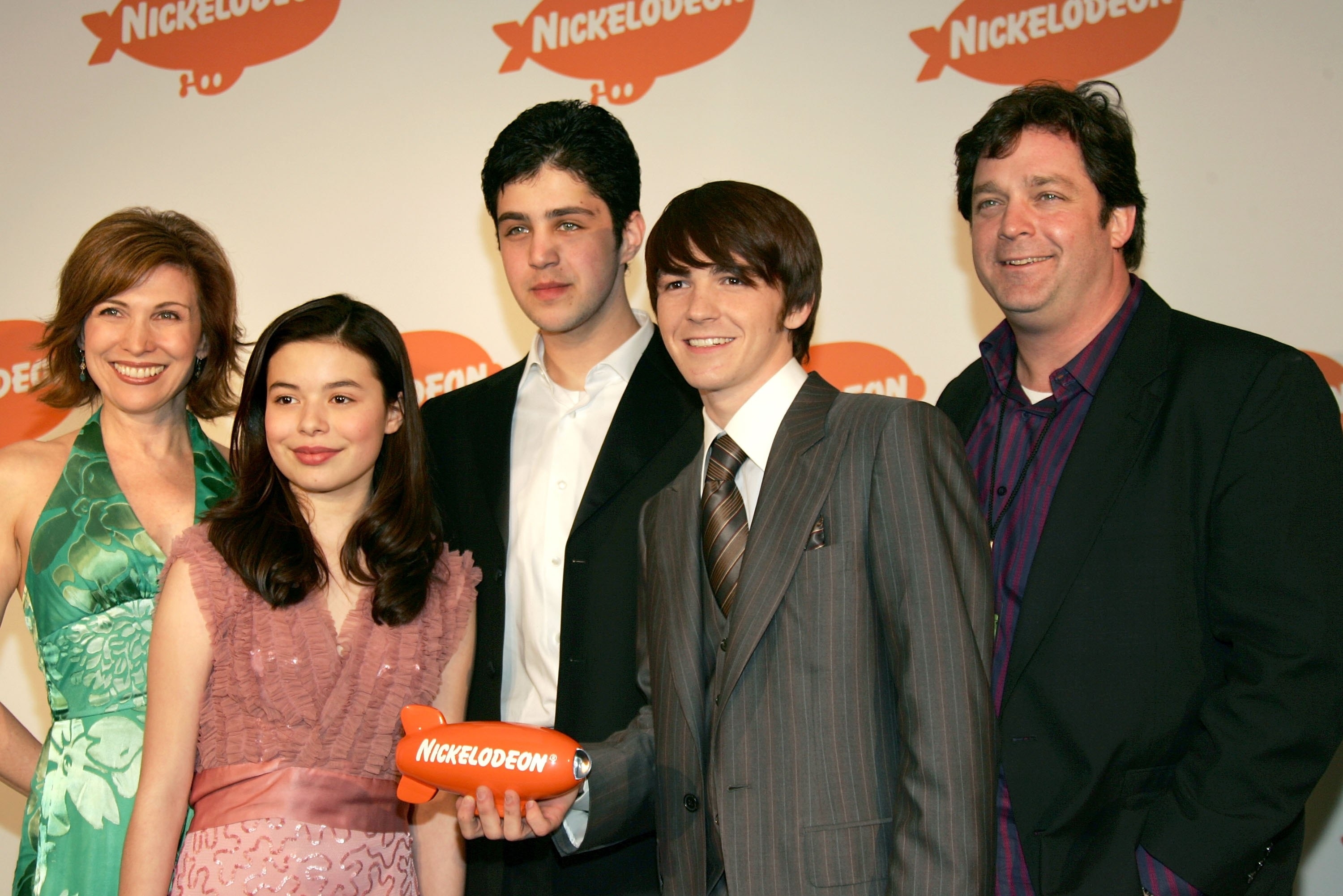 Drake and Josh cast on the red carpet