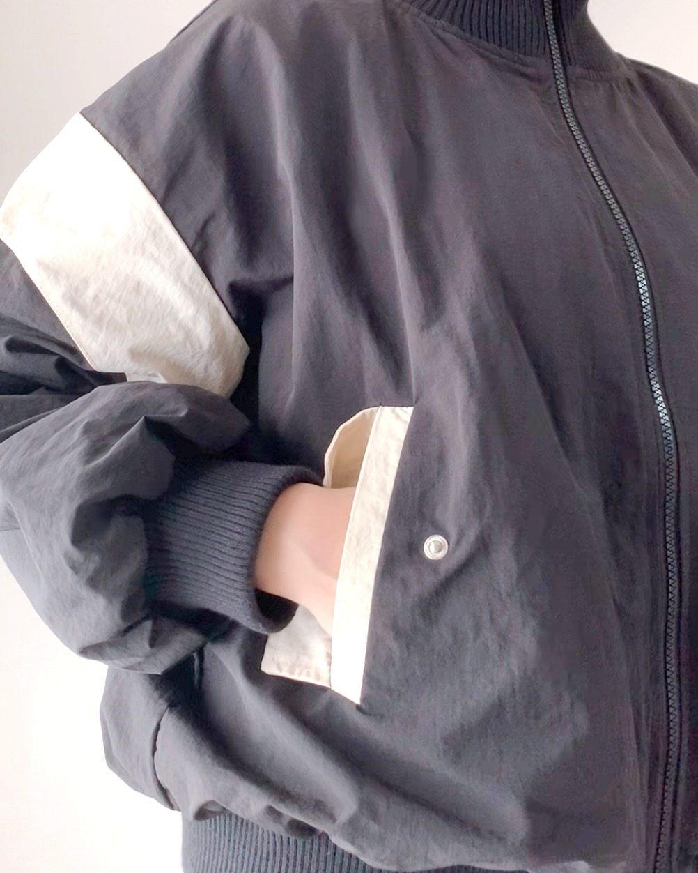 しまむらのおすすめブルゾン「ハイショクキリカエトラックBZ」