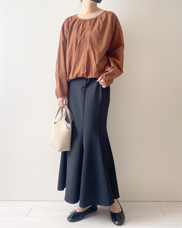 ユニクロのおすすめアイテム「パラシュートブラウス（長袖）」