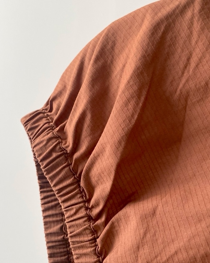 ユニクロのおすすめアイテム「パラシュートブラウス（長袖）」