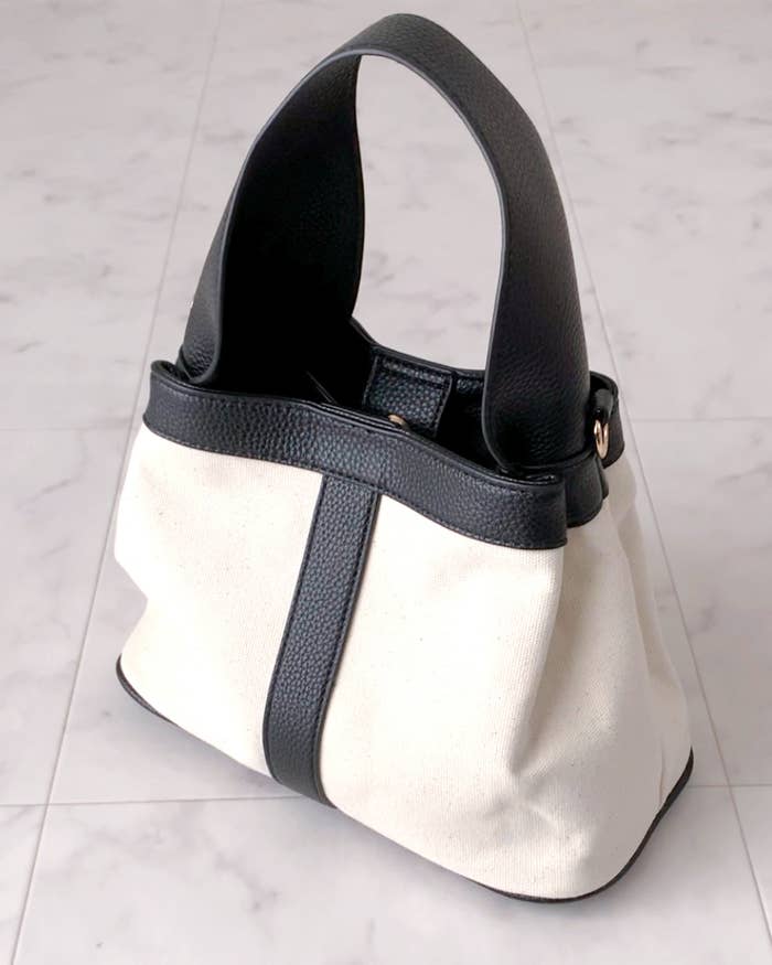 しまむらのおすすめファッションアイテム「キャンバス2WAYSLD」