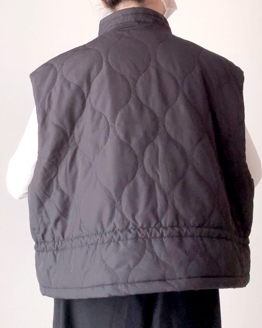 しまむらのおすすめファッションアイテム「ナカワタショートベスト」