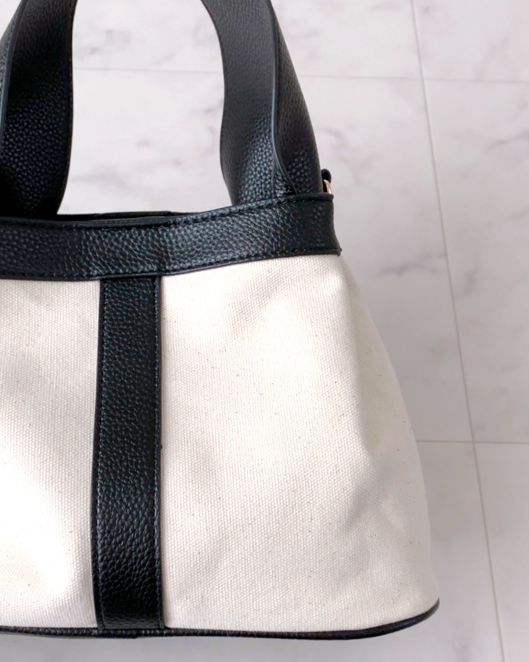 しまむらのおすすめファッションアイテム「キャンバス2WAYSLD」