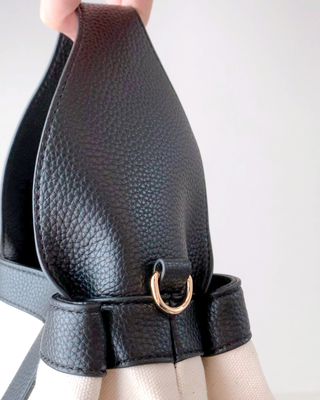 しまむらのおすすめファッションアイテム「キャンバス2WAYSLD」