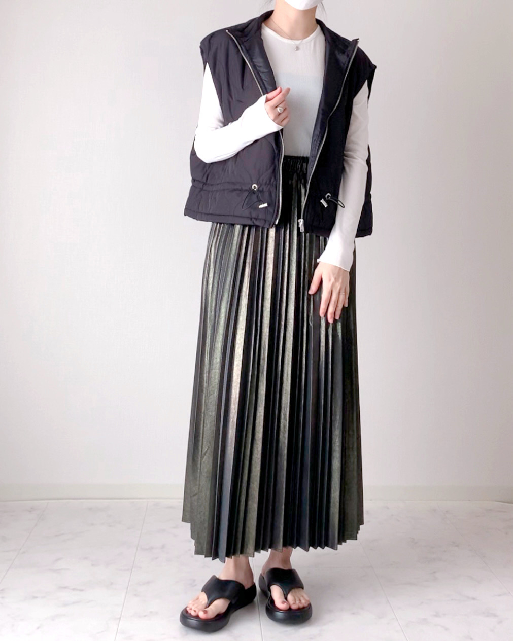 しまむらのおすすめファッションアイテム「ナカワタショートベスト」