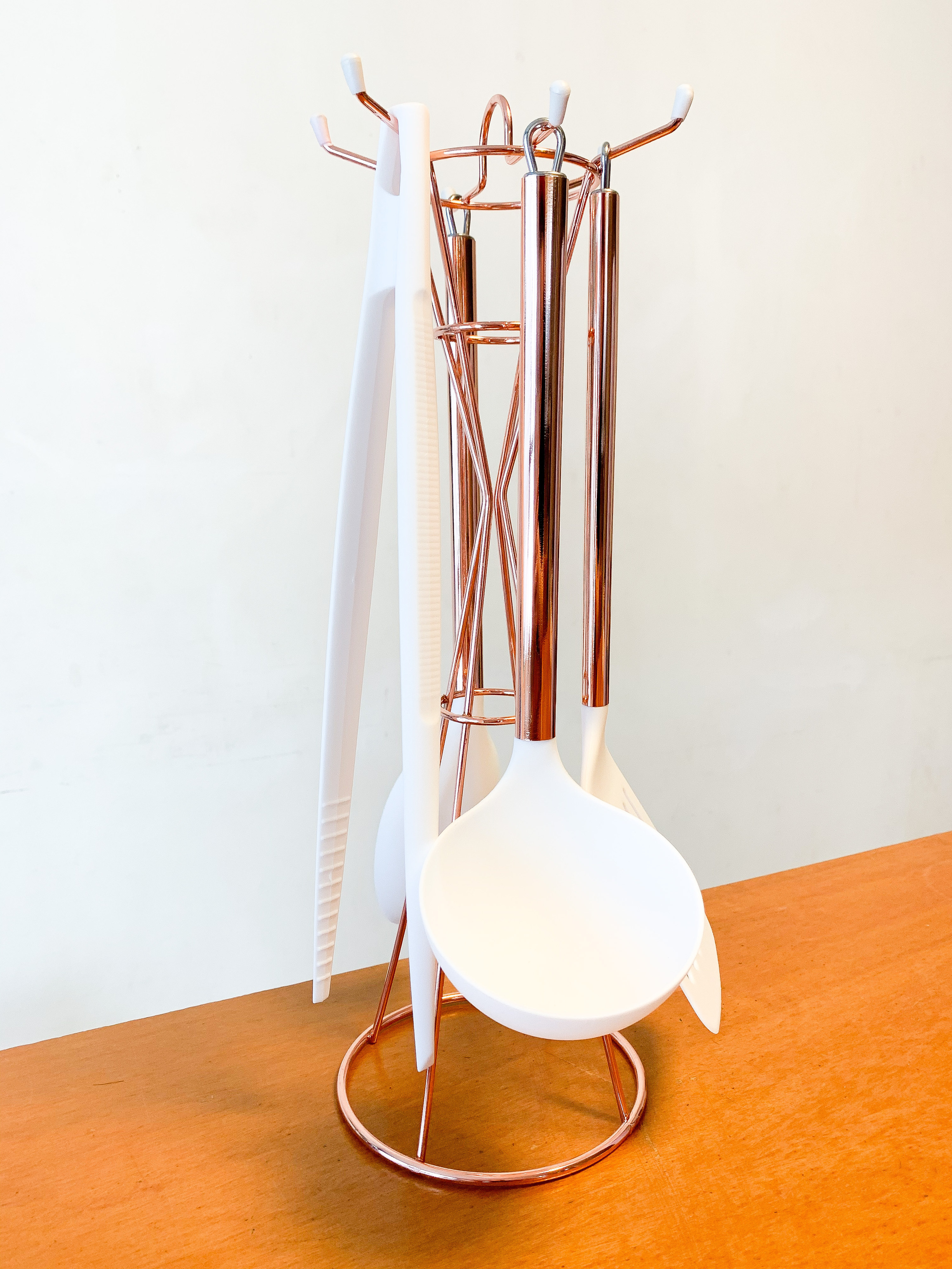 フランフランのオススメキッチングッズ「ツール&ホルダーセット ホワイト×コッパー」