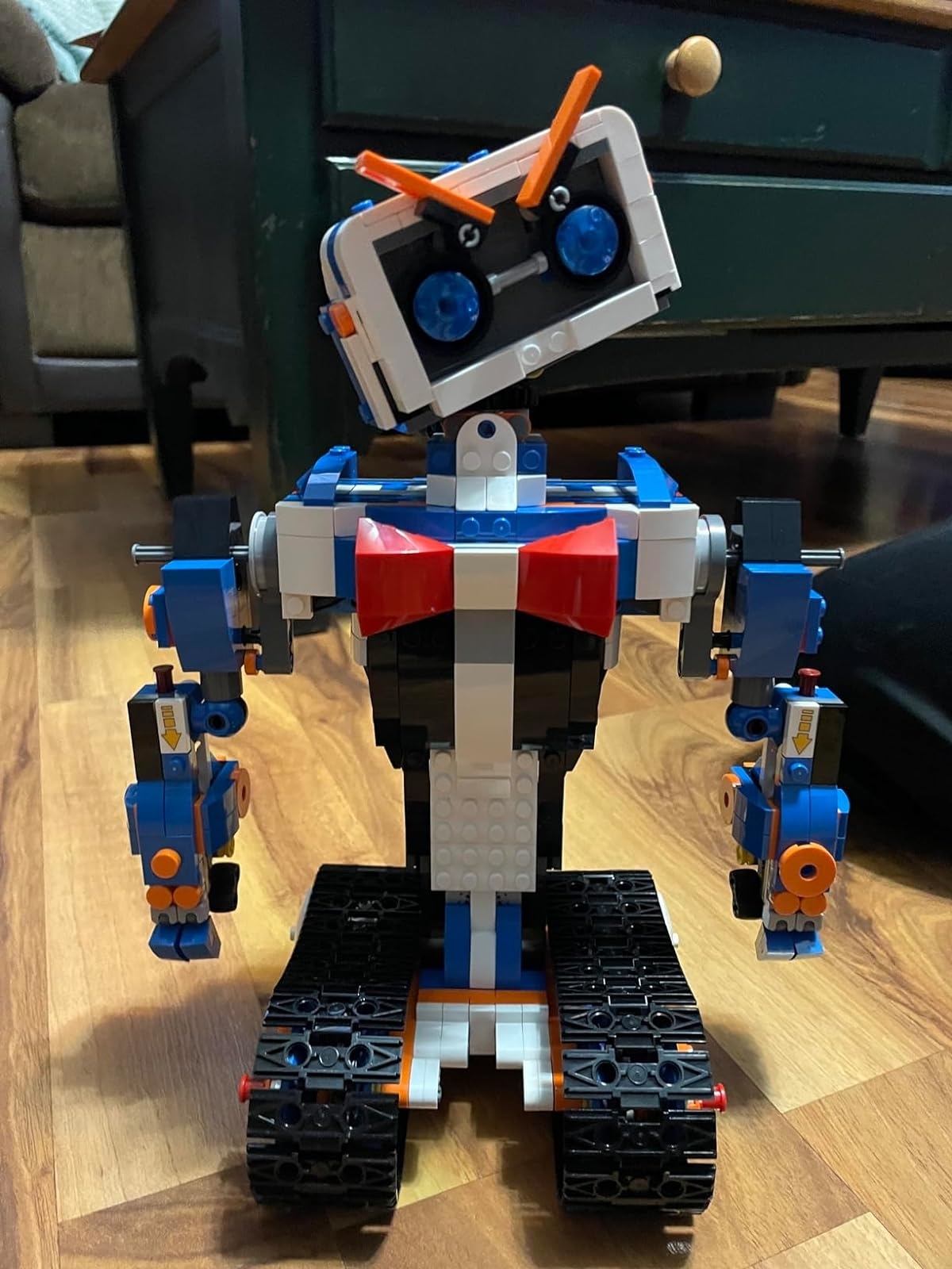 Best robot for 8 year old boy online