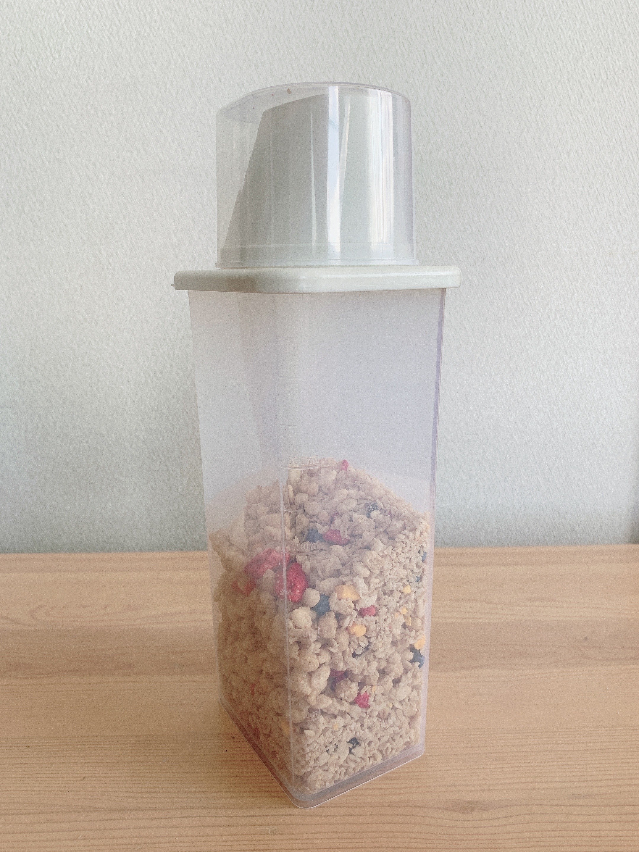 ダイソーのおすすめ便利グッズ「穀物保管容器（1200ml）」