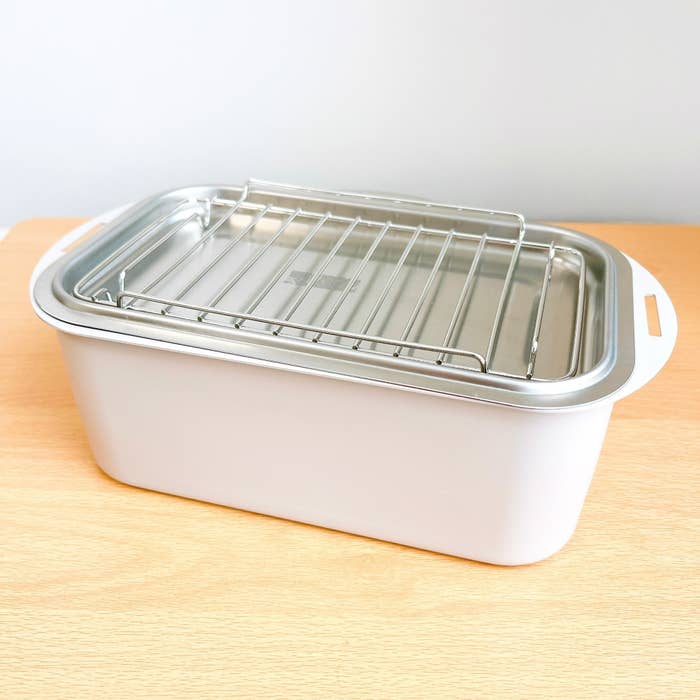 ニトリのオススメ調理アイテム「【デコホーム商品】IH・ガス火 コンパクト天ぷら鍋(バット・網付き)(MO)」