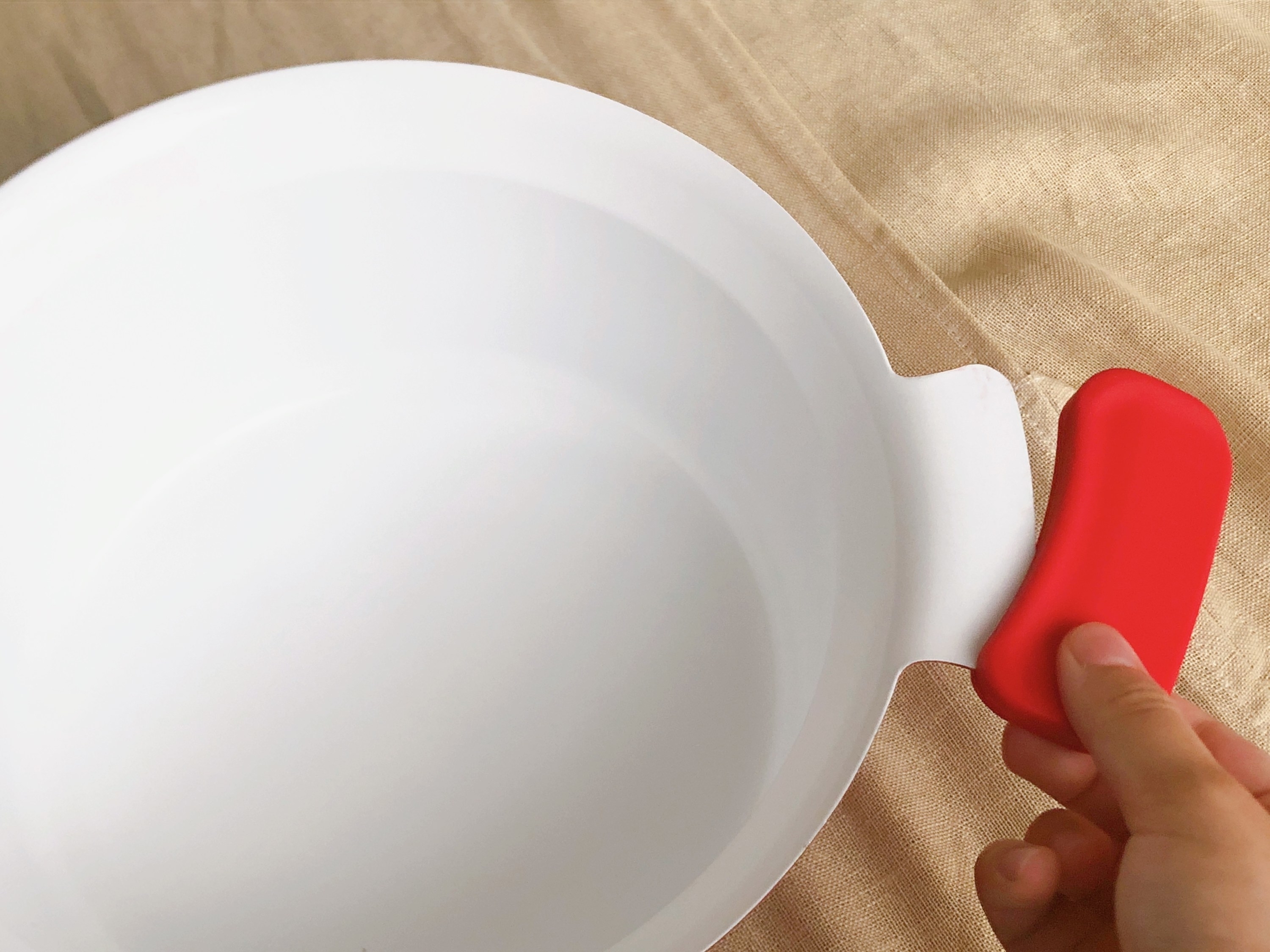 ニトリのオススメ調理アイテム「IH・ガス火 両手鍋(20cm レッド UMAMI)」