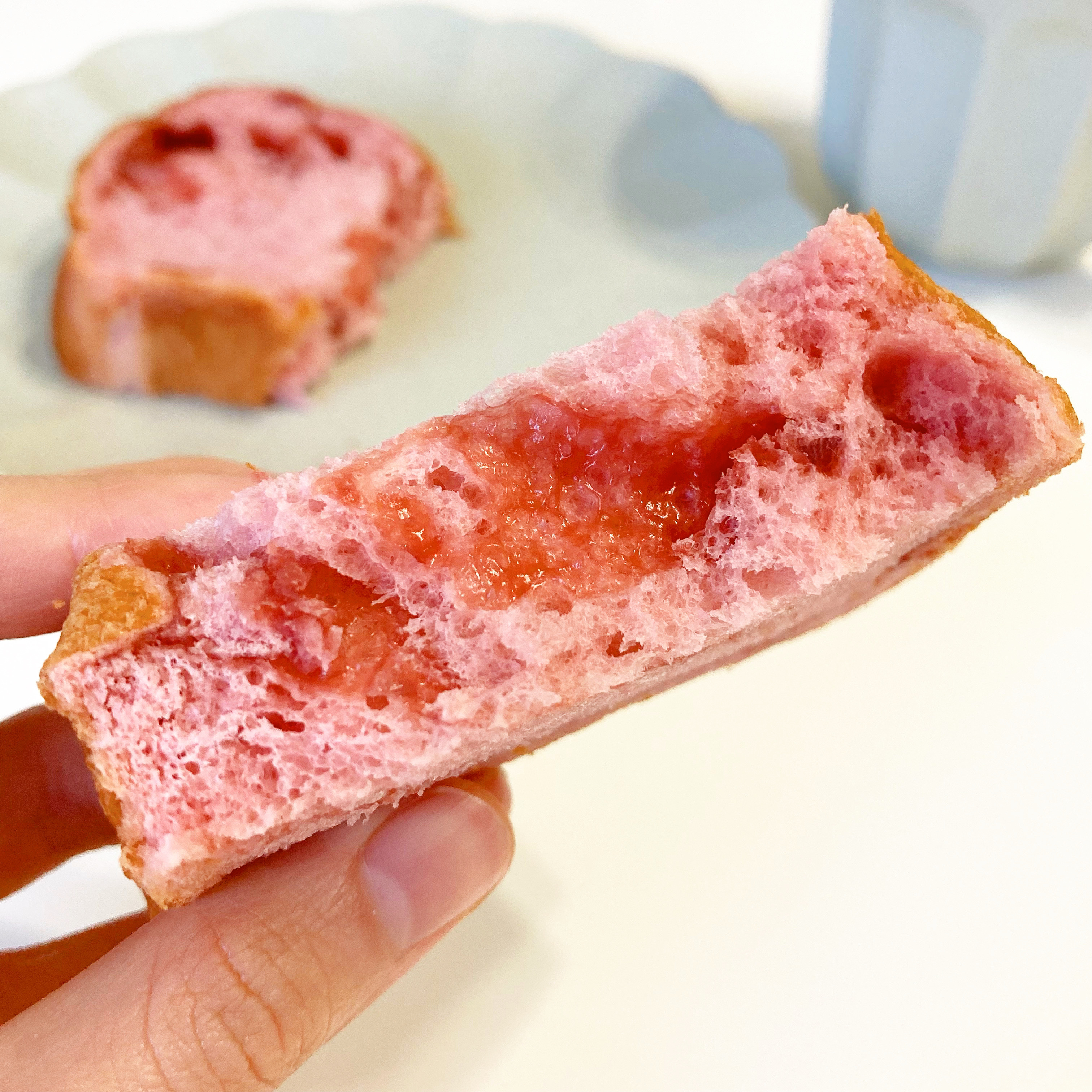 セブン-イレブンの新商品「いちご食パン 2枚入」