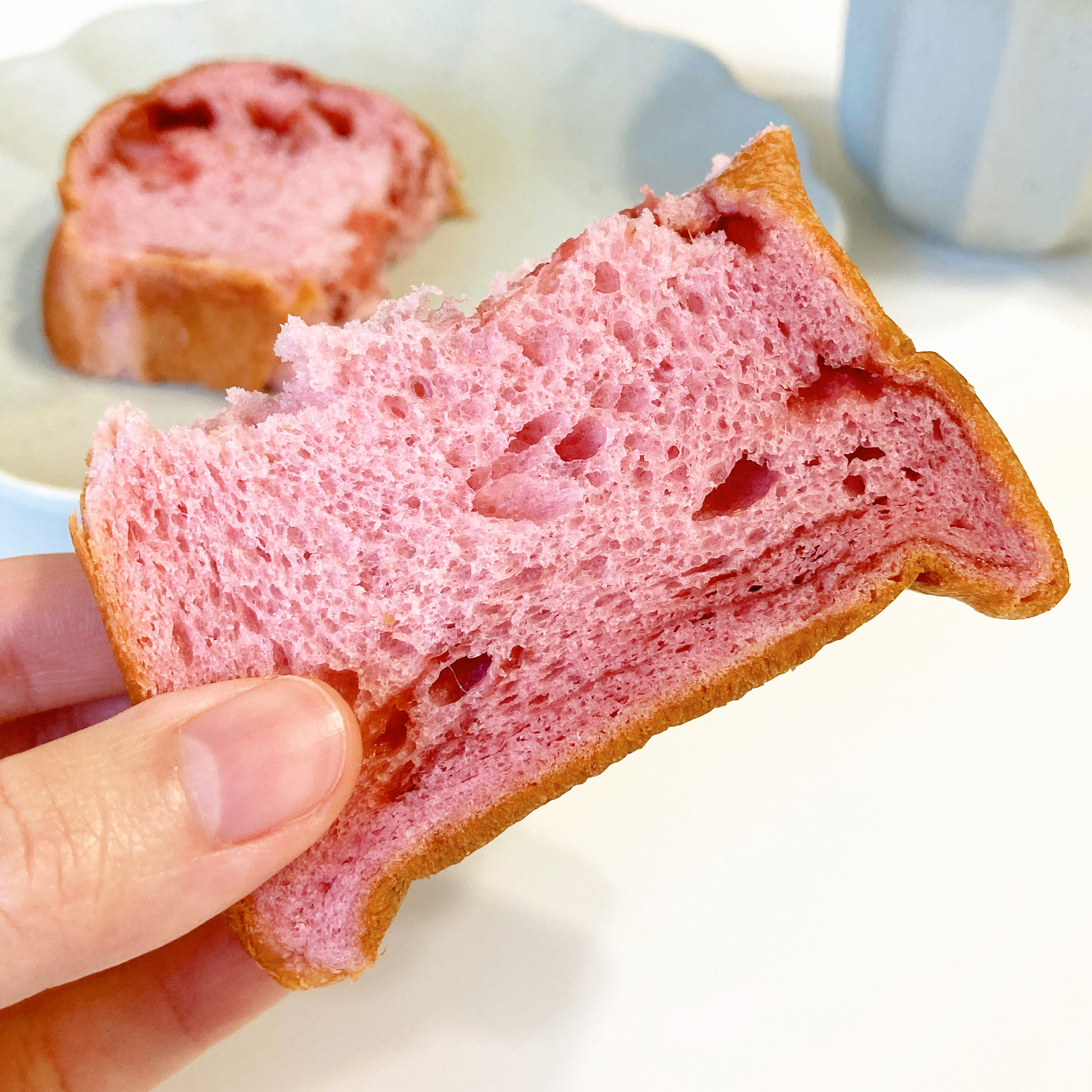 セブン-イレブンの新商品「いちご食パン 2枚入」