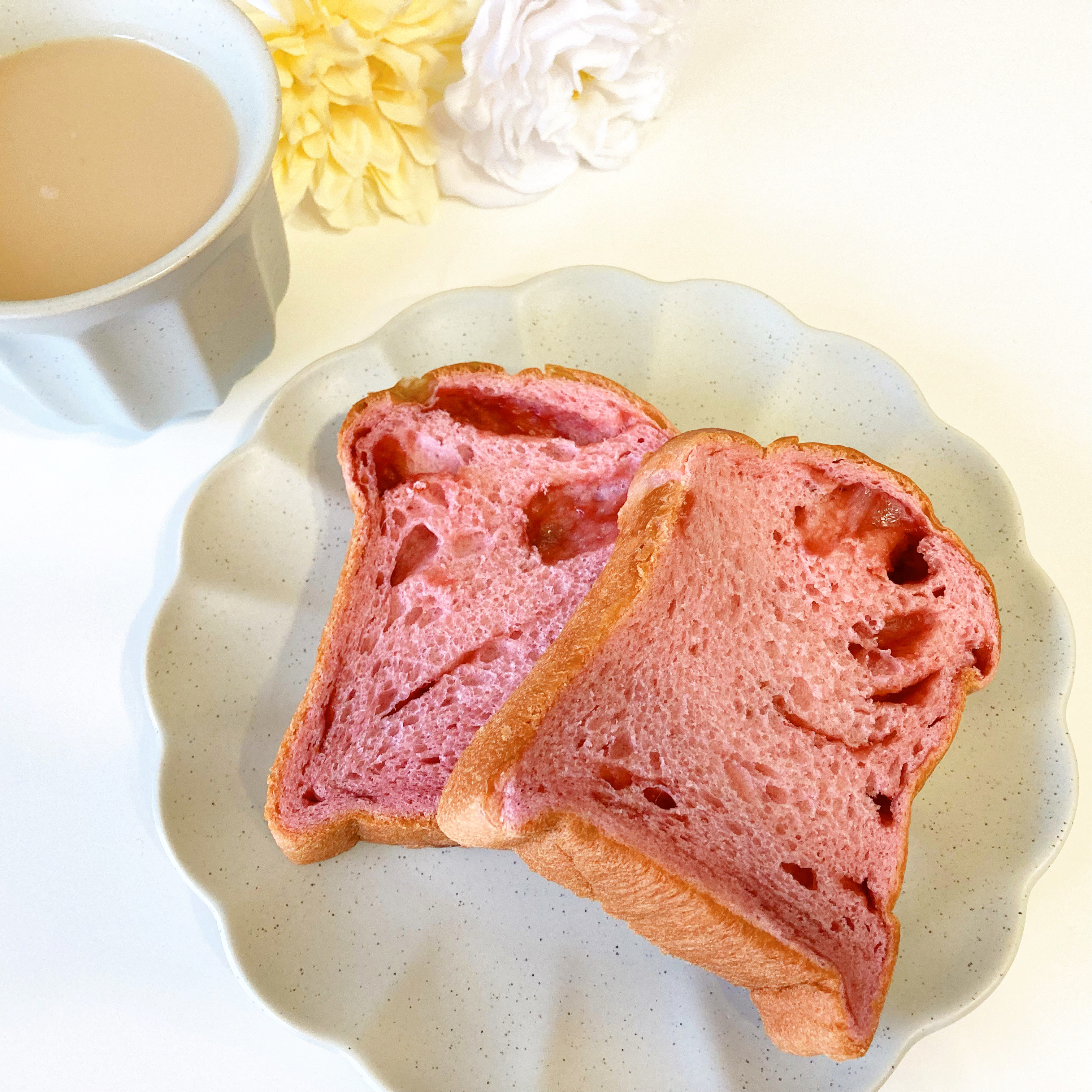 セブン-イレブンの新商品「いちご食パン 2枚入」