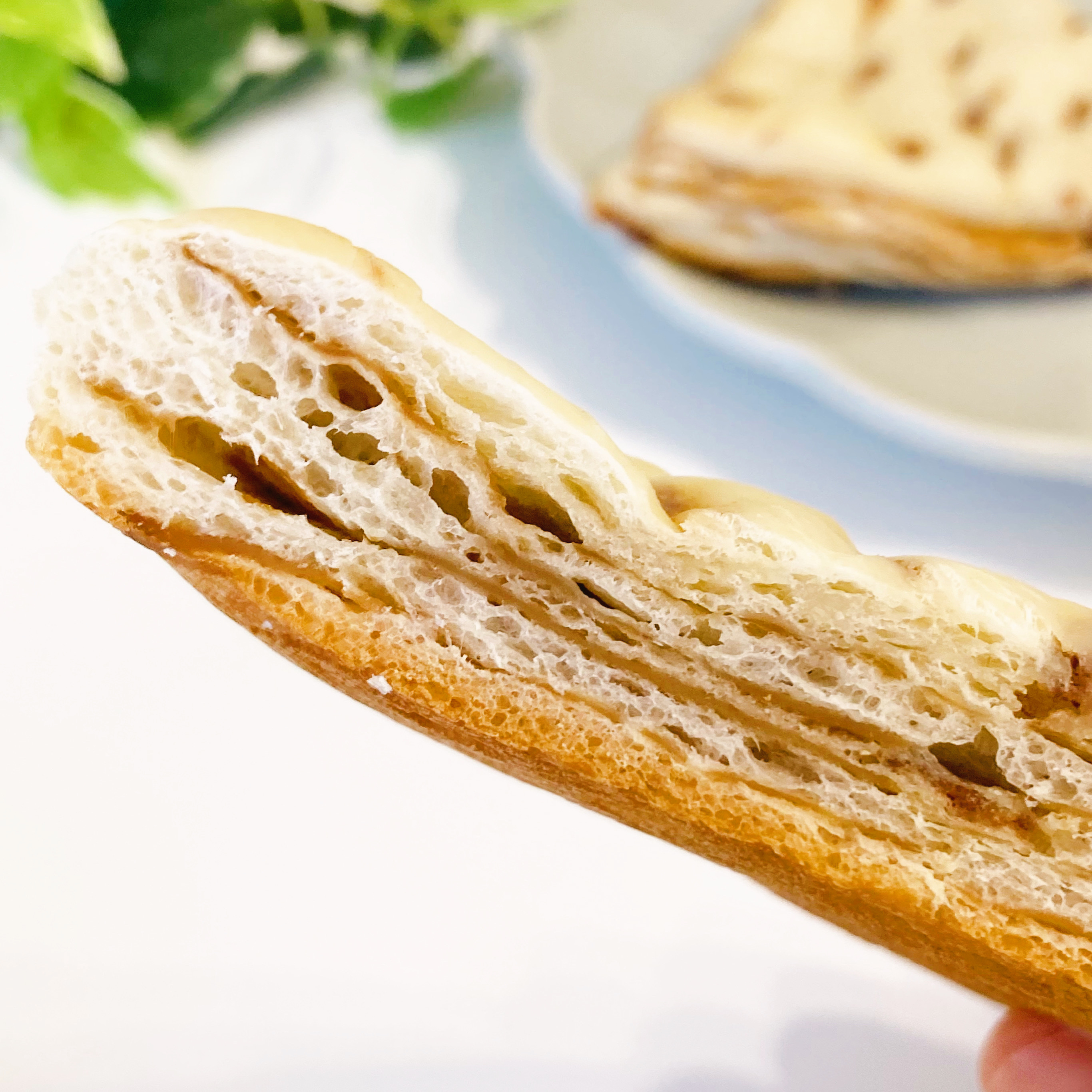 FamilyMart(ファミリーマート)の新商品「もっち歩き(キャラメル)」