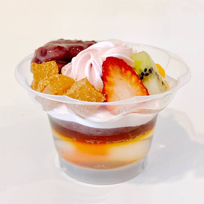 コージーコーナーのおすすめスイーツ「お花見あんみつパルフェ」