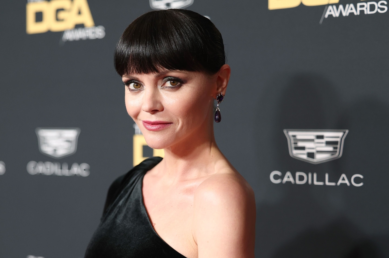 After Revealing She Had “No Bond” With Her Daughter While Shooting “Yellowjackets,” Christina Ricci Explained Why It’s “Too Expensive” To Always Bring Her Kids On Work Trips