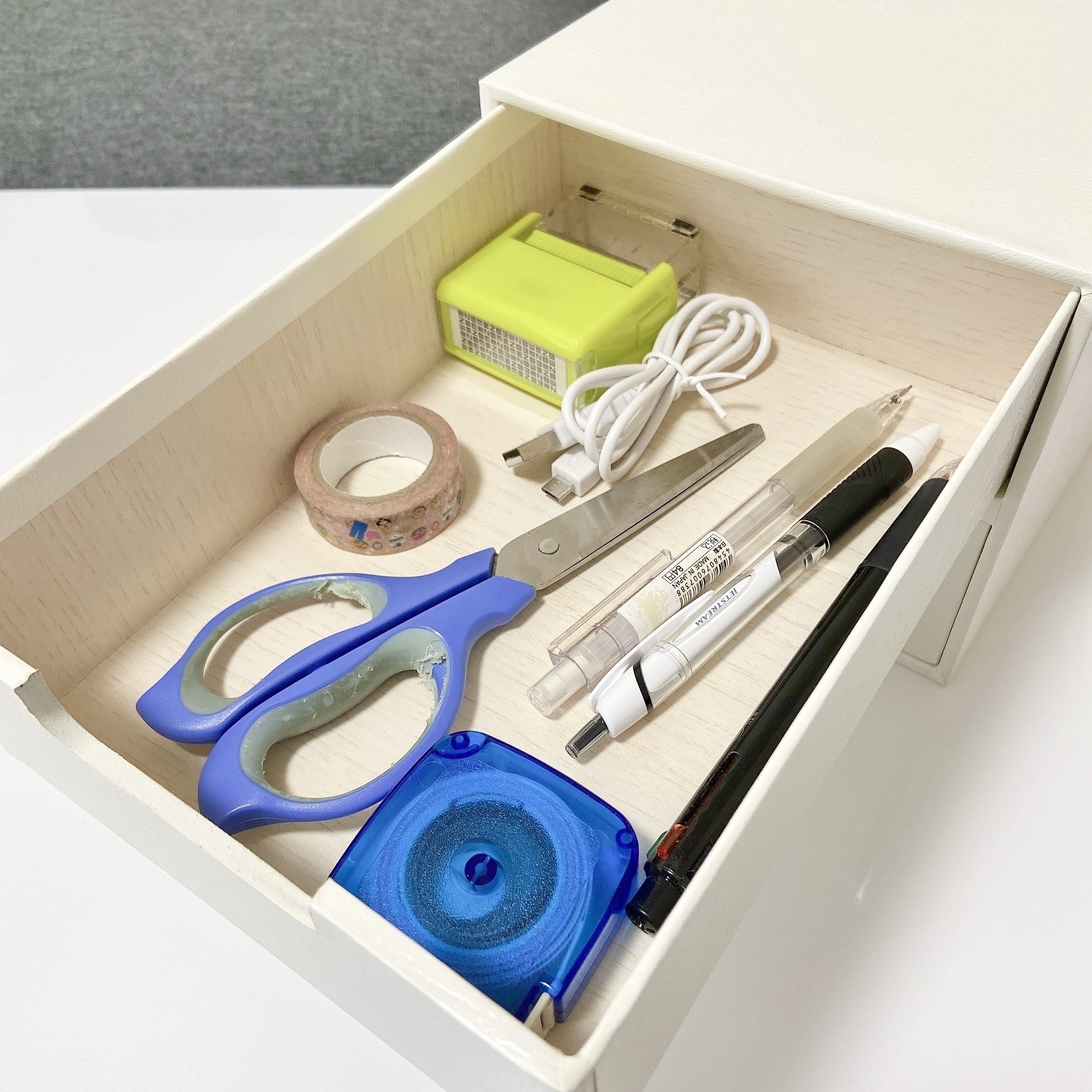 ニトリのオススメ収納グッズ「リバーシブル引き出し ブレッタ」