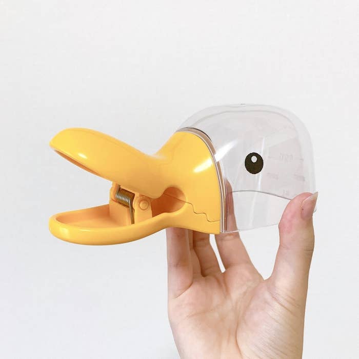 ニトリのオススメキッチン雑貨「計量カップ 1合用(ダックOR)」