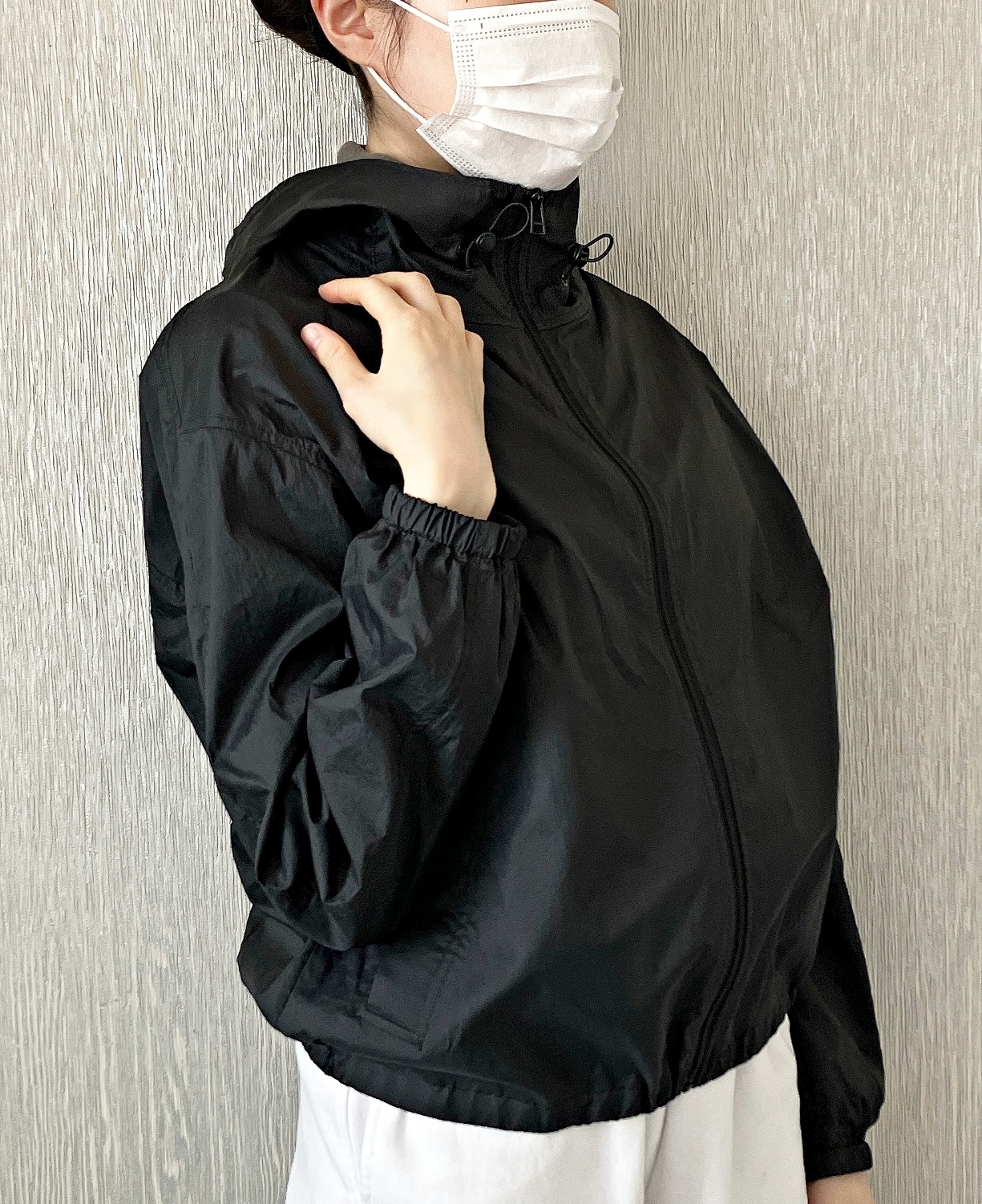 GU（ジーユー）のおすすめボトムス「UVカットシアーブルゾン」