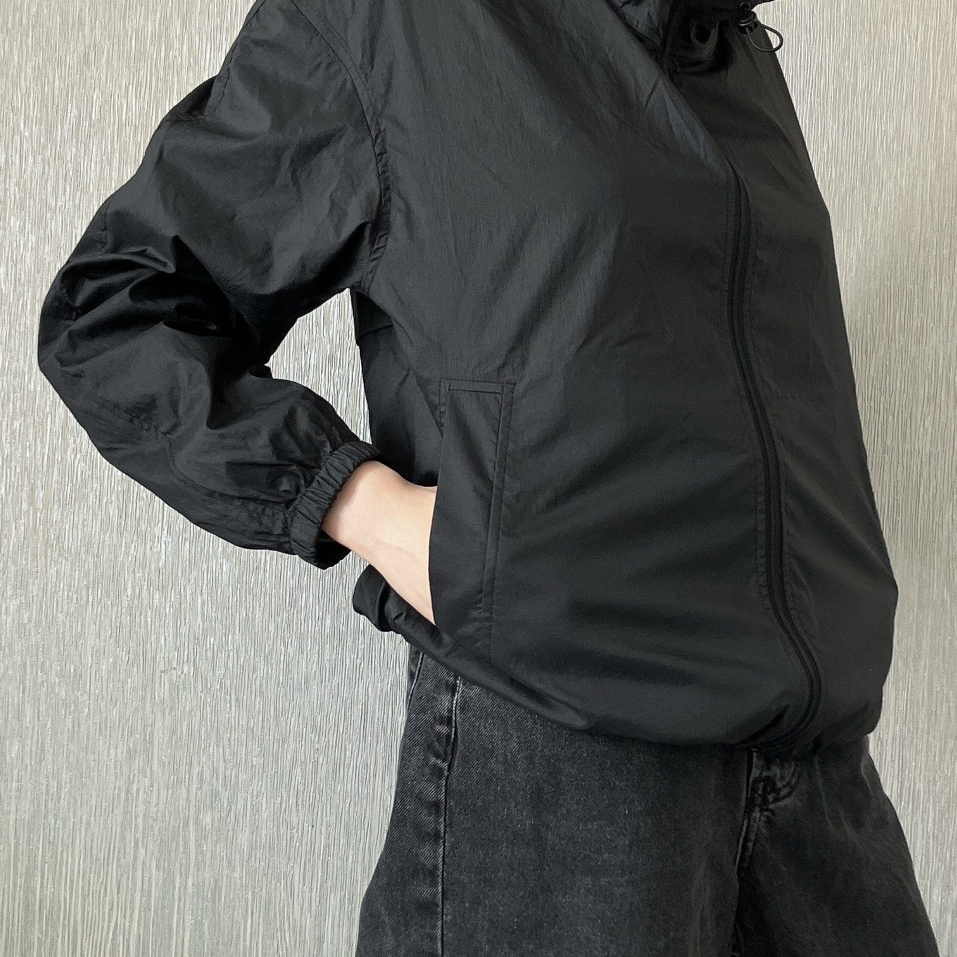 GU（ジーユー）のおすすめボトムス「UVカットシアーブルゾン」