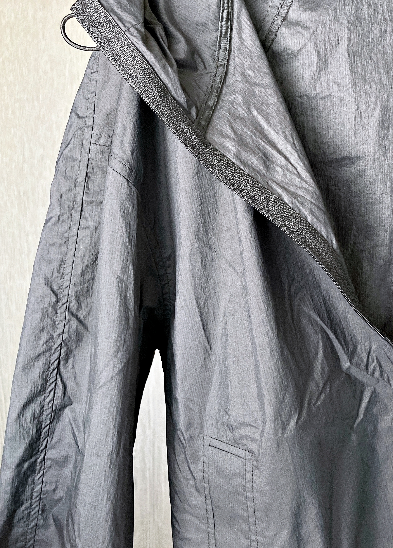 GU（ジーユー）のおすすめボトムス「UVカットシアーブルゾン」