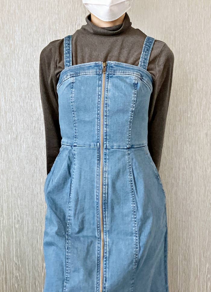 GU(ジーユー)のおすすめワンピース「デニムフロントジップワンピースQ+E」