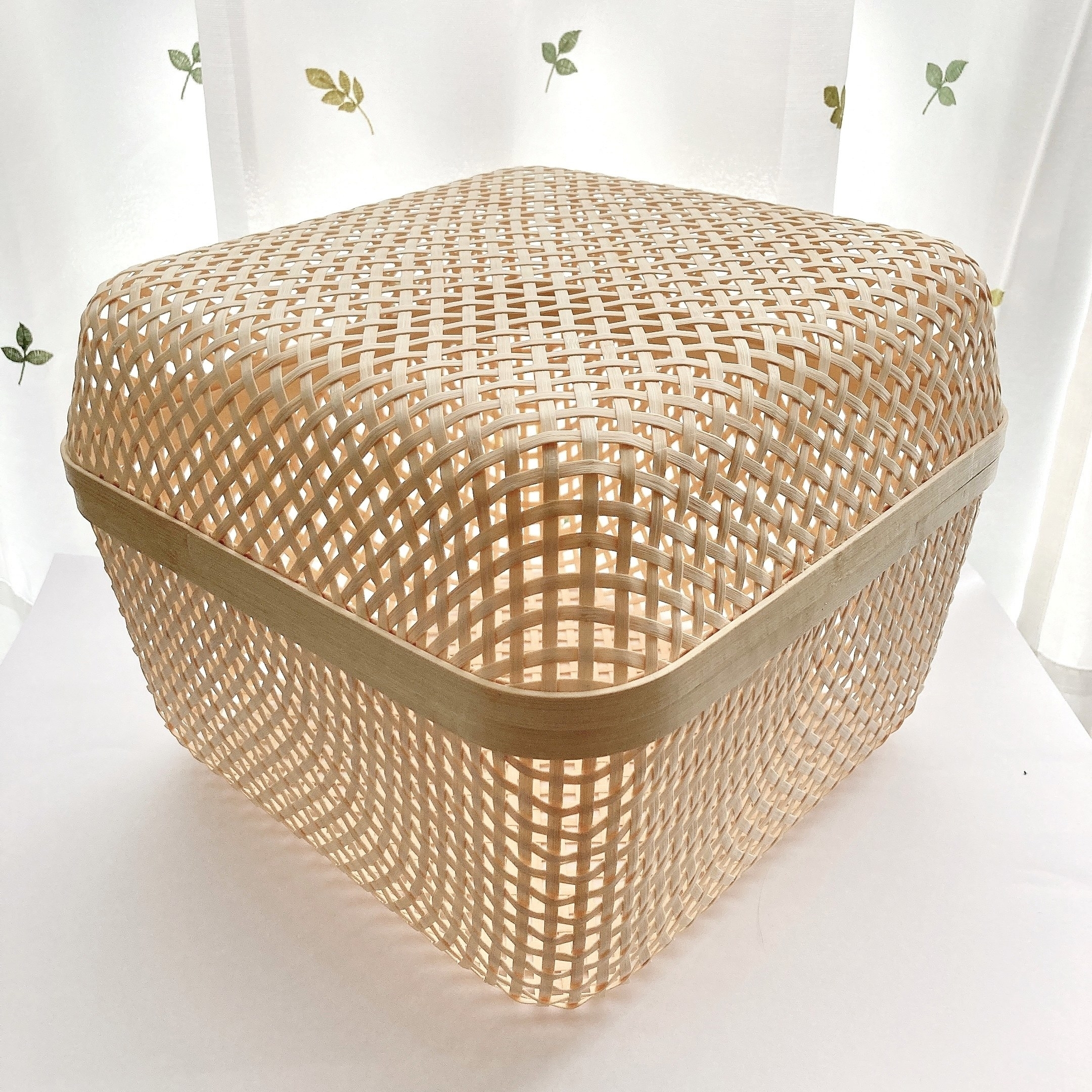 IKEA(イケア)のオススメ収納グッズ「SMARRA スマッラ ふた付きボックス」