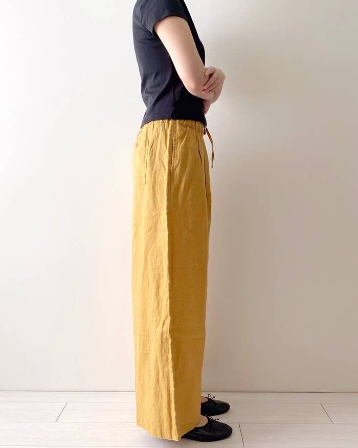 無印良品のおすすめファッションアイテム「婦人 リネンイージーワイドパンツ」