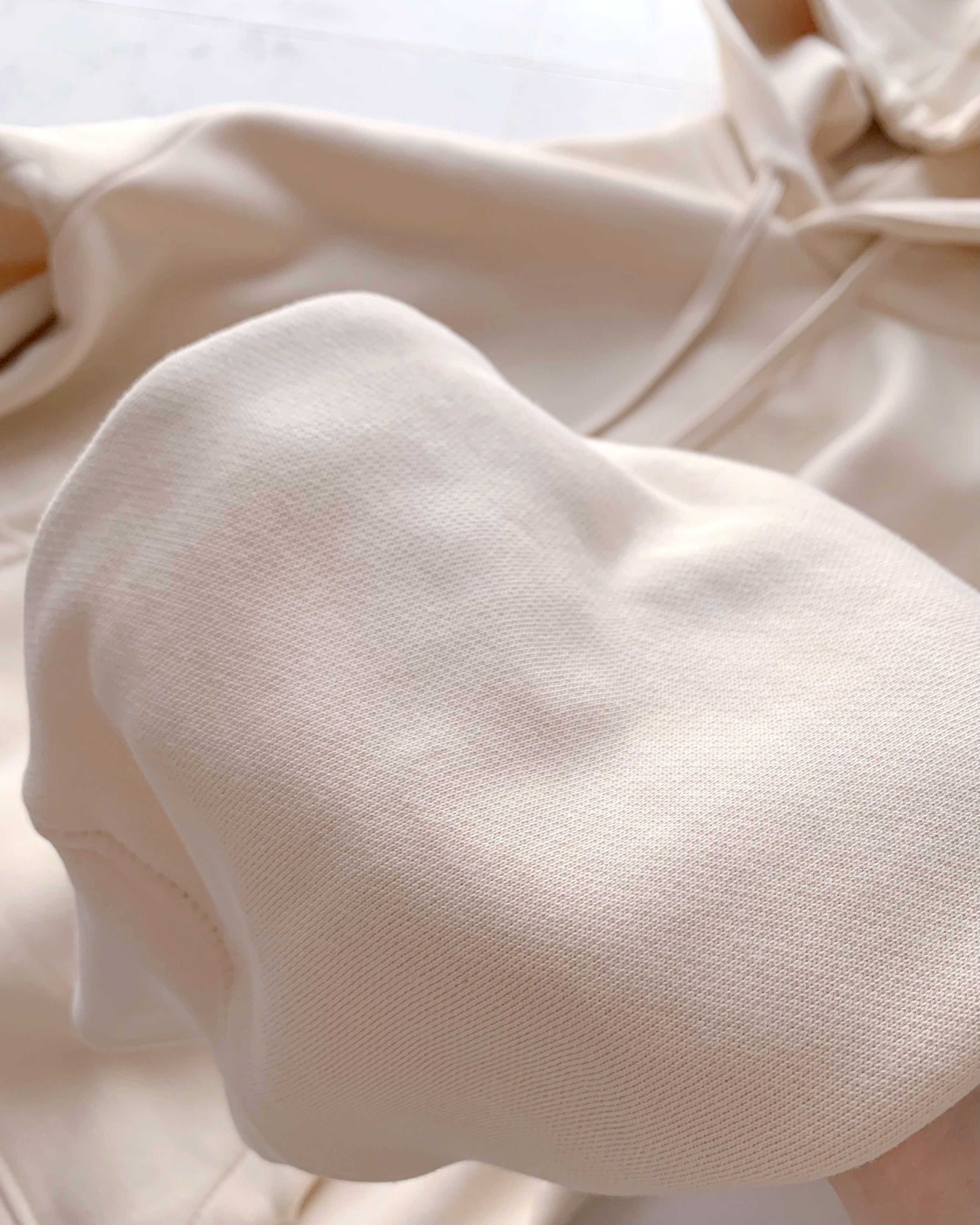 ZARA(ザラ)のおすすめファションアイテム「フーディ」