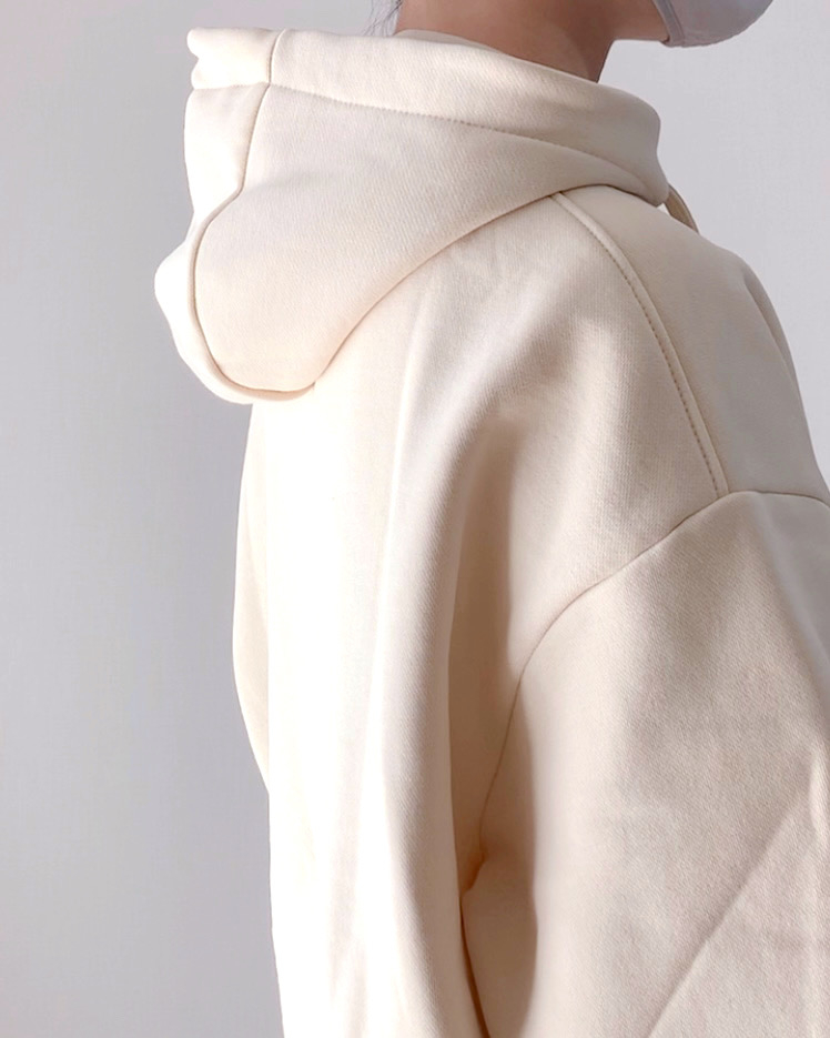 ZARA(ザラ)のおすすめファションアイテム「フーディ」