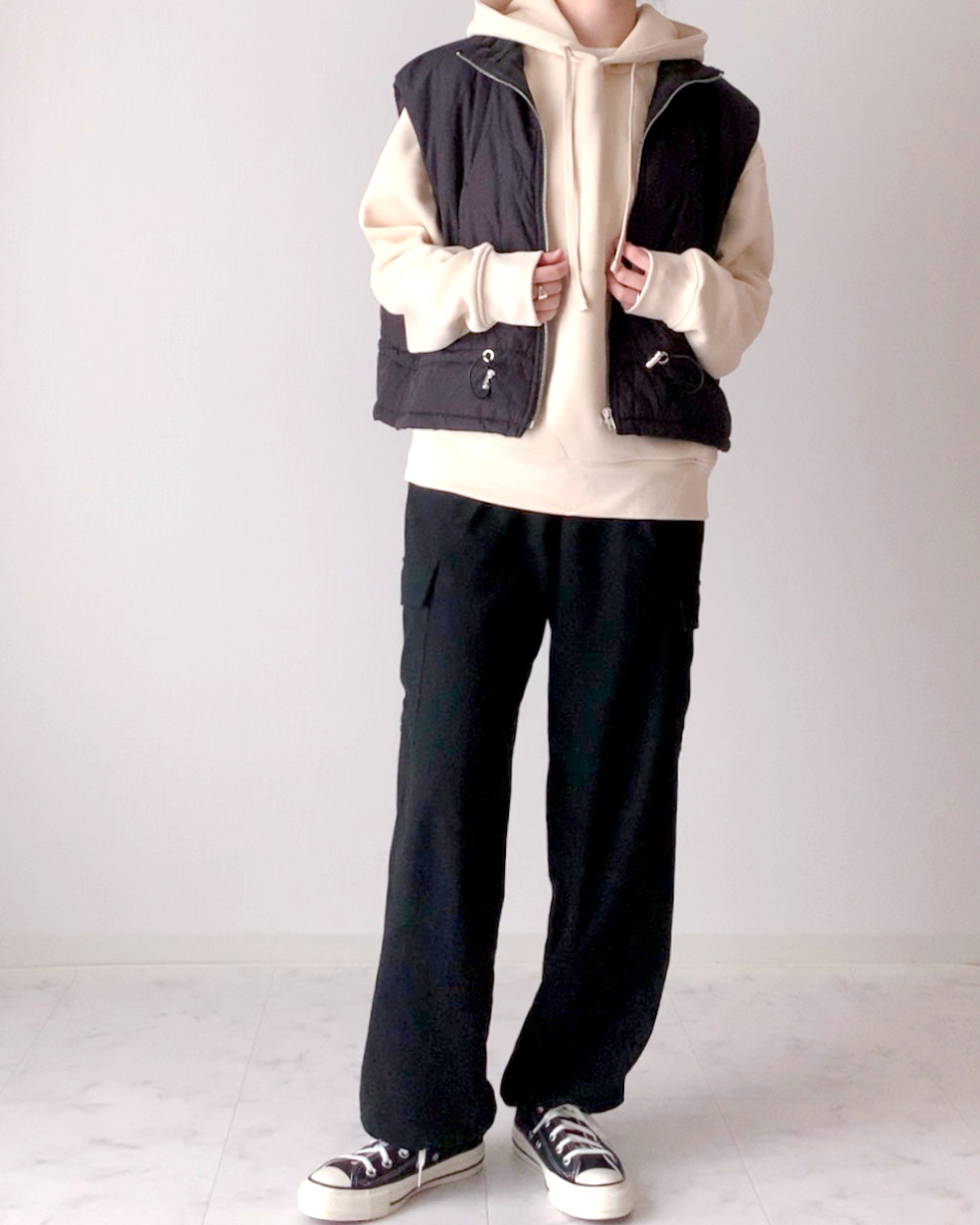 ZARA(ザラ)のおすすめファションアイテム「フーディ」