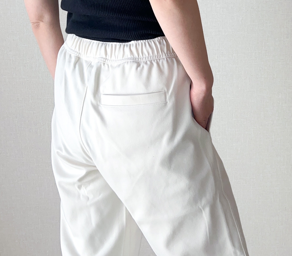 ユニクロのおすすめアイテム「ダブルフェイスパンツ」