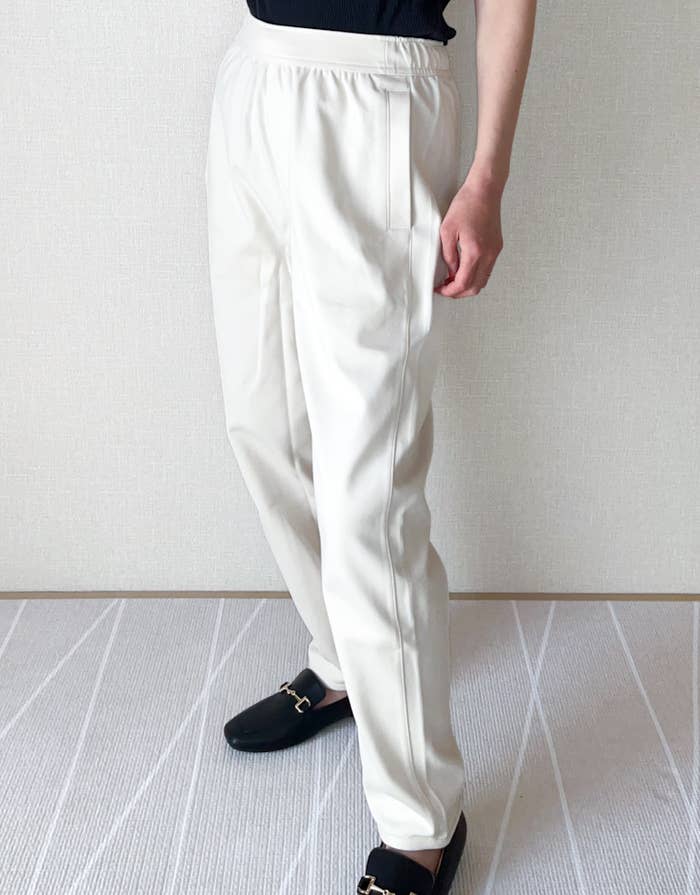 ユニクロのおすすめアイテム「ダブルフェイスパンツ」