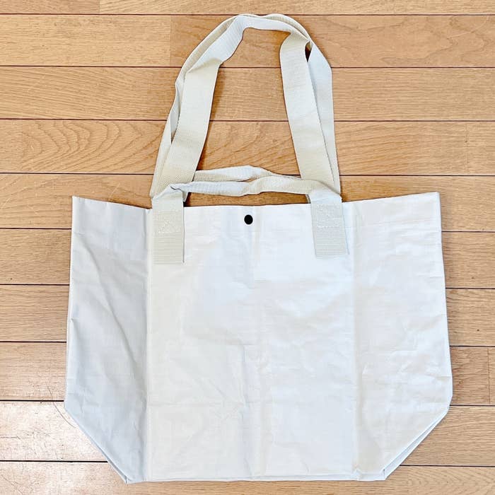 無印良品のおすすめ大容量バッグ「ポリプロピレンシートトートバッグ」