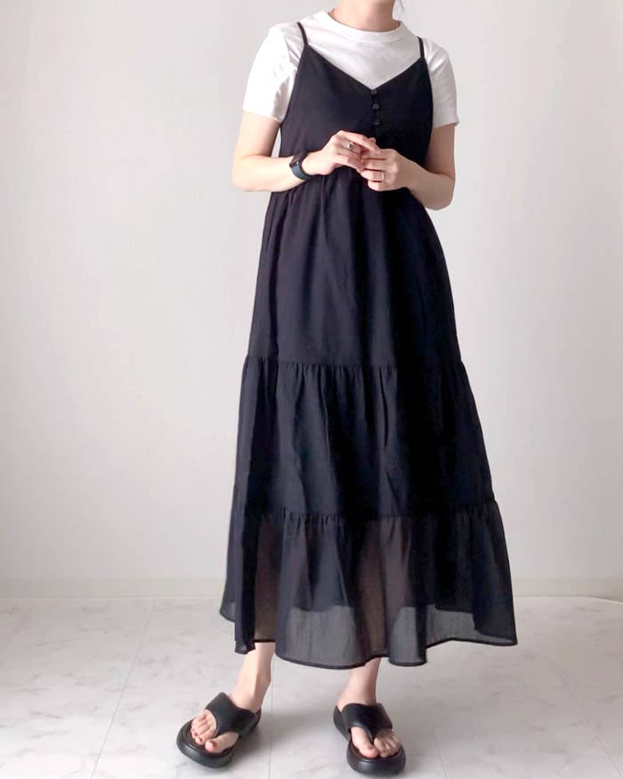 ユニクロのおすすめファッションアイテム「クリンクルコットンキャミソールワンピース(丈標準113.5~124cm)」