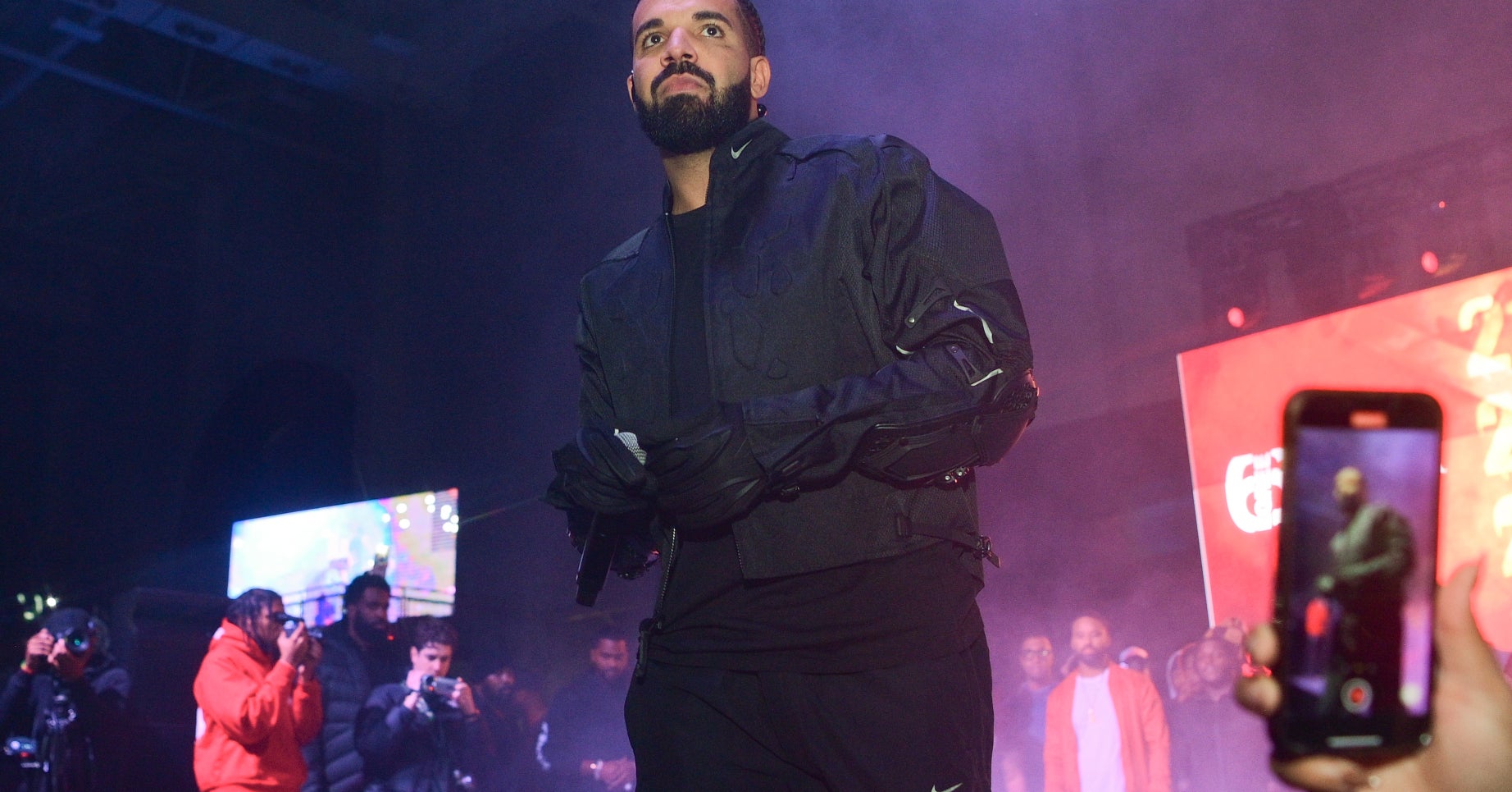 Drake Keeps It Cryptic Following Kendrick Diss: 'i’m Down To Make It 