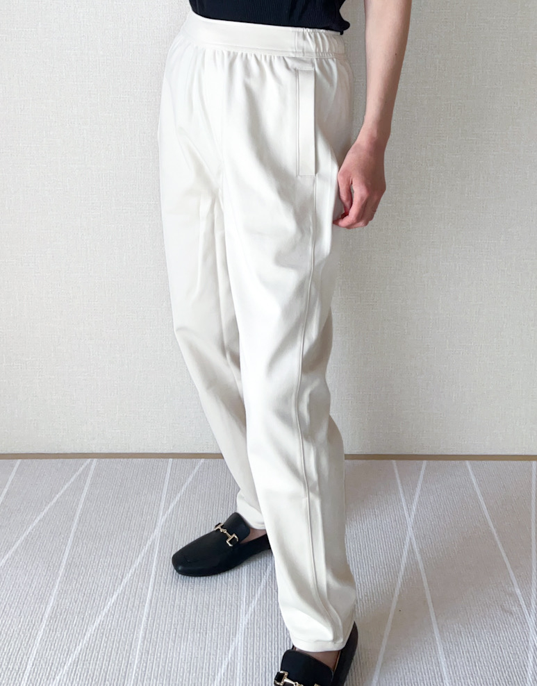 ユニクロのおすすめアイテム「ダブルフェイスパンツ」