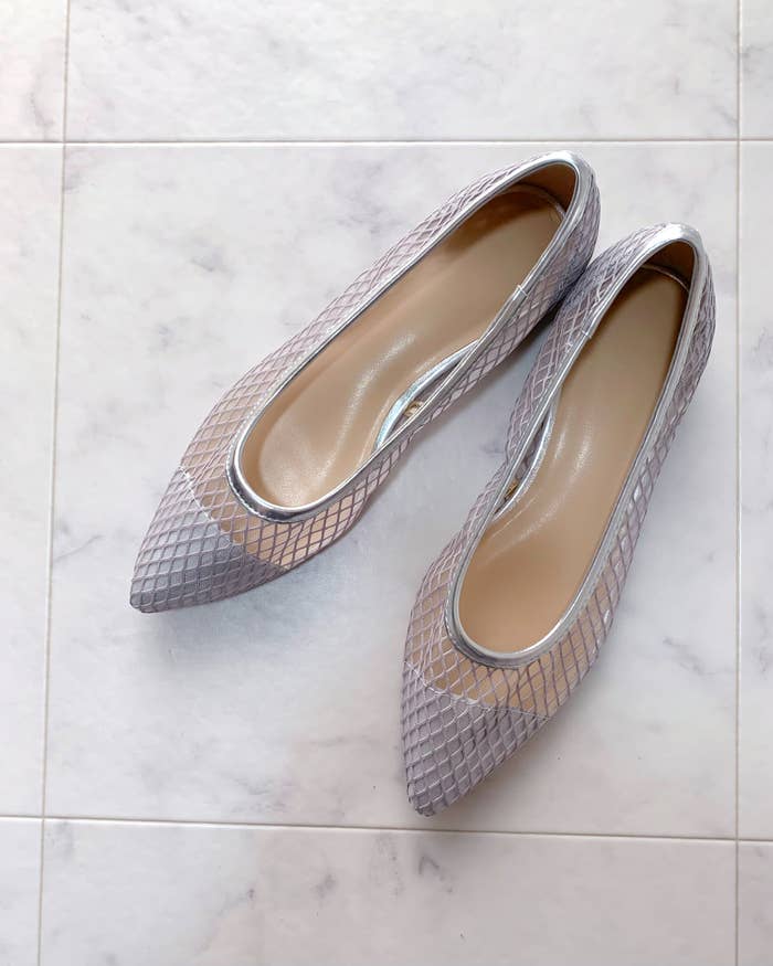 GUのおすすめファッションアイテム「チュールフラットシューズ」